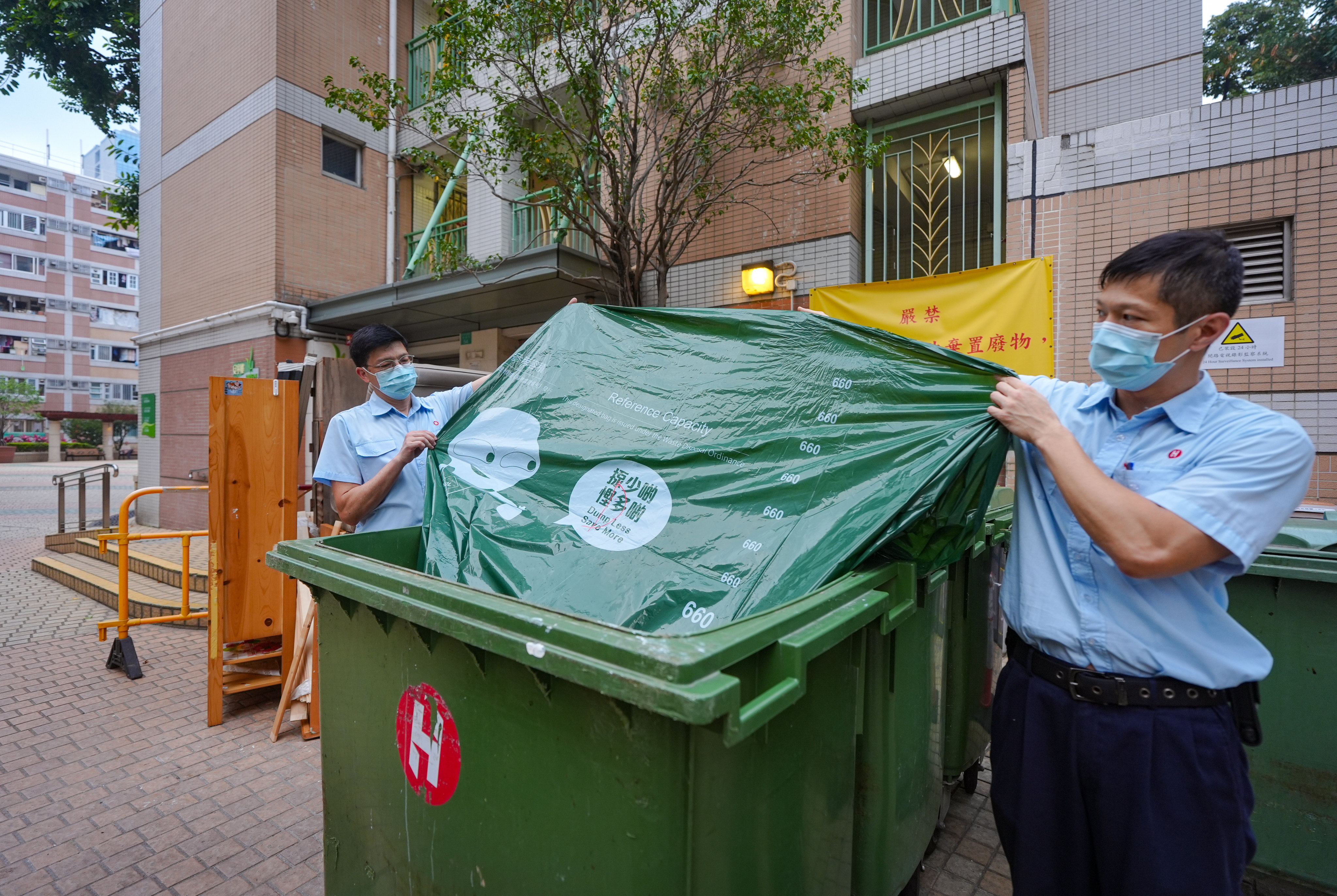 The waste-charging trial run started on April 1 at 14 locations. Photo:  Eugene Lee