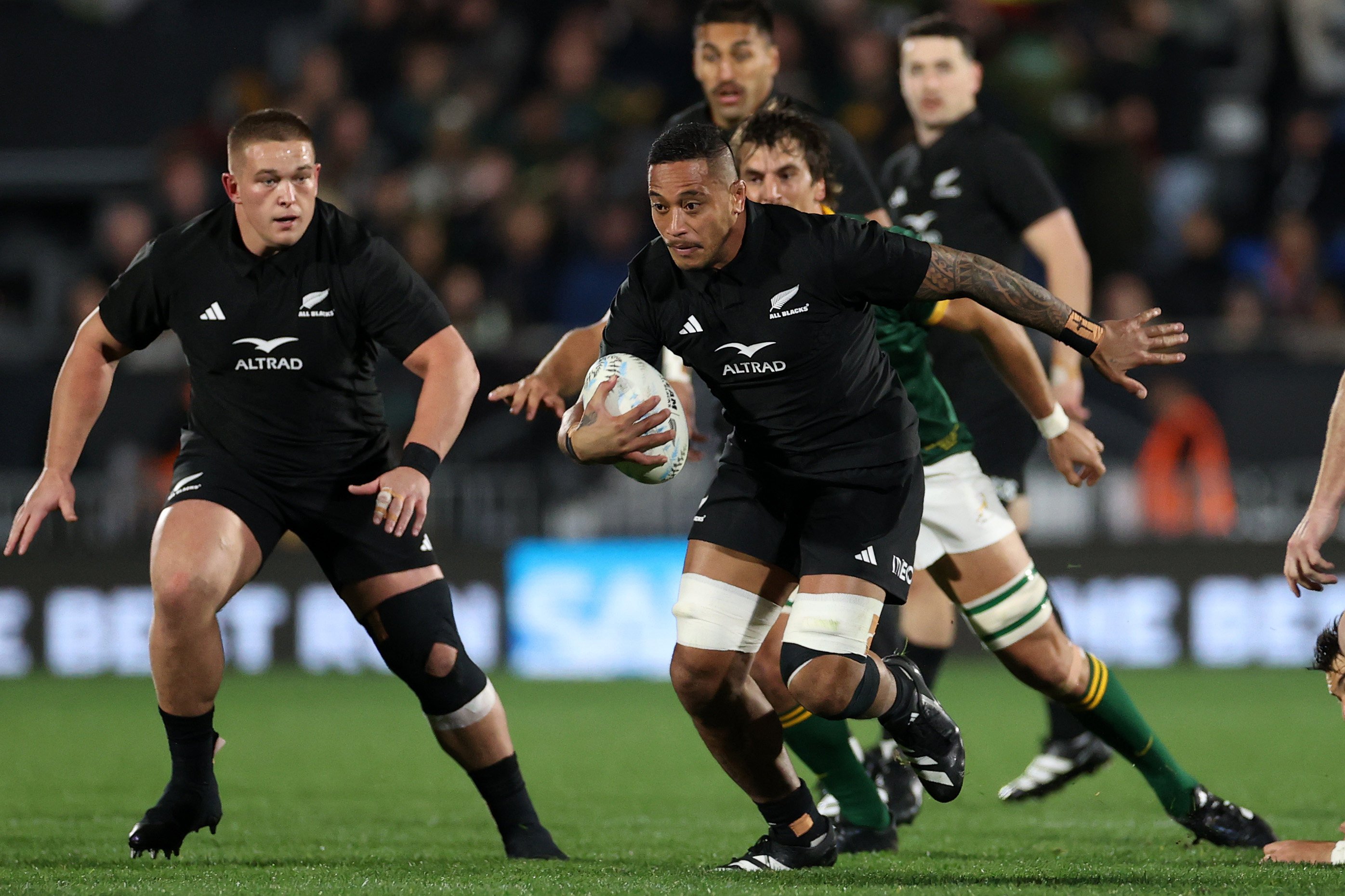 New Zealand’s top rugby players say they will split from the governing body if they do not get their way at NZR’s special general meeting on Thursday. Photo: Getty Images