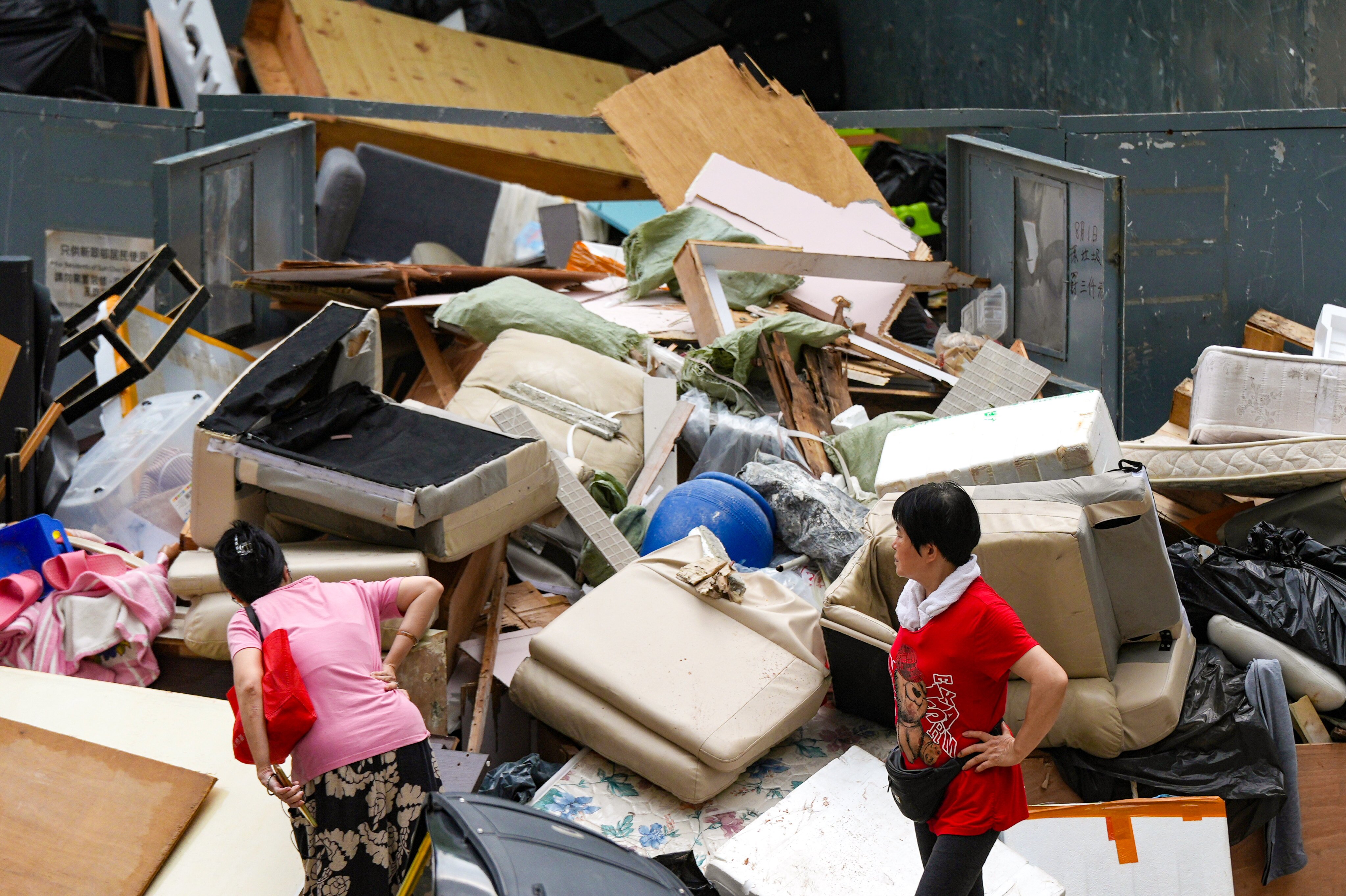 A controversial waste-charging scheme was shelved after public opposition. Photo: Eugene Lee
