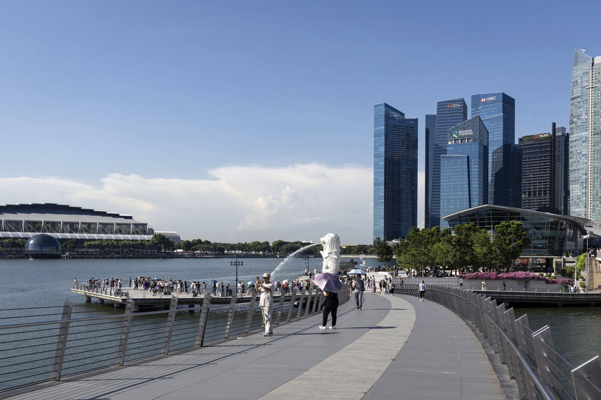 A hacking case involving a Chinese national has put a fresh spotlight on the challenges of policing the influx of foreign wealth into Singapore. Photo: Bloomberg