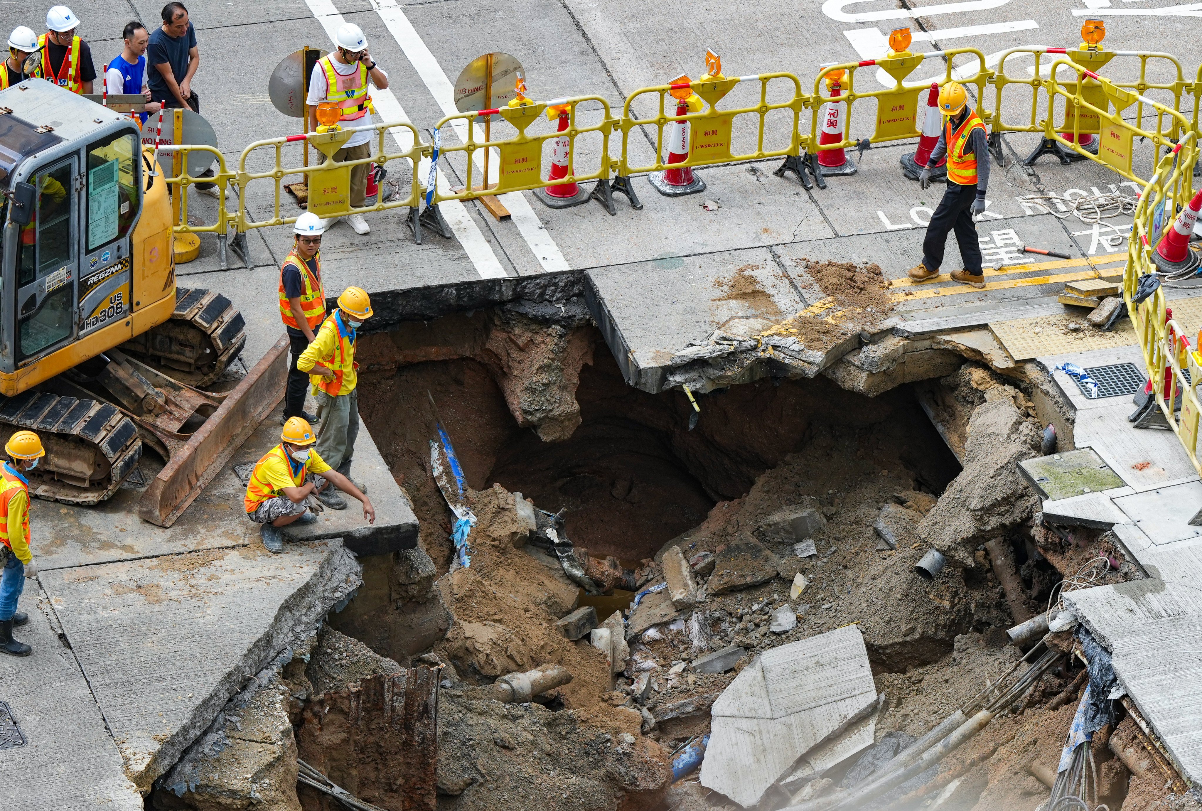 The roads affected were expected to fully reopen to traffic on June 7. Photo:  May Tse