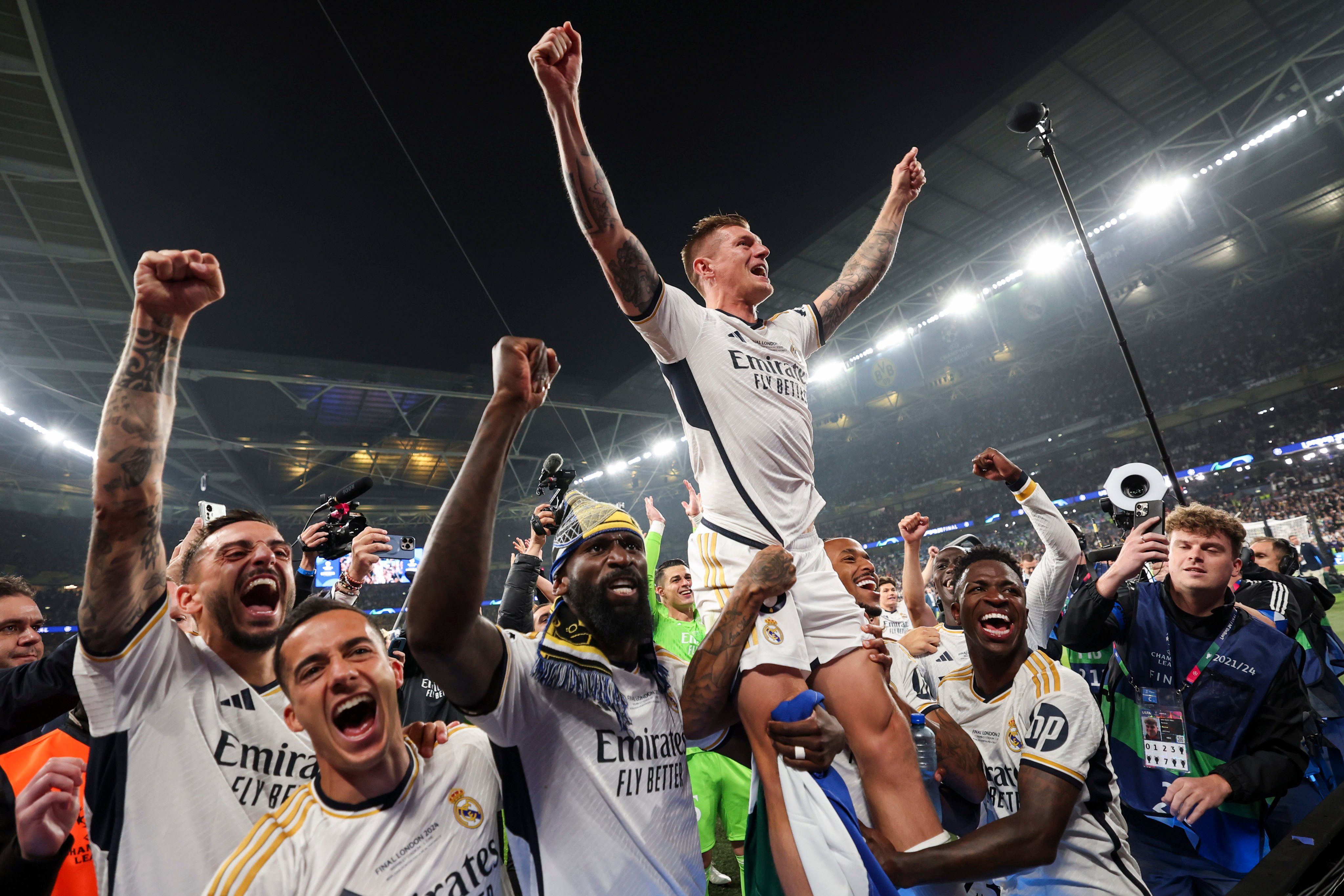 Real Madrid players lift Toni Kroos on their shoulders at the end of the Champions League final against Borussia Dortmund. Photo: AP