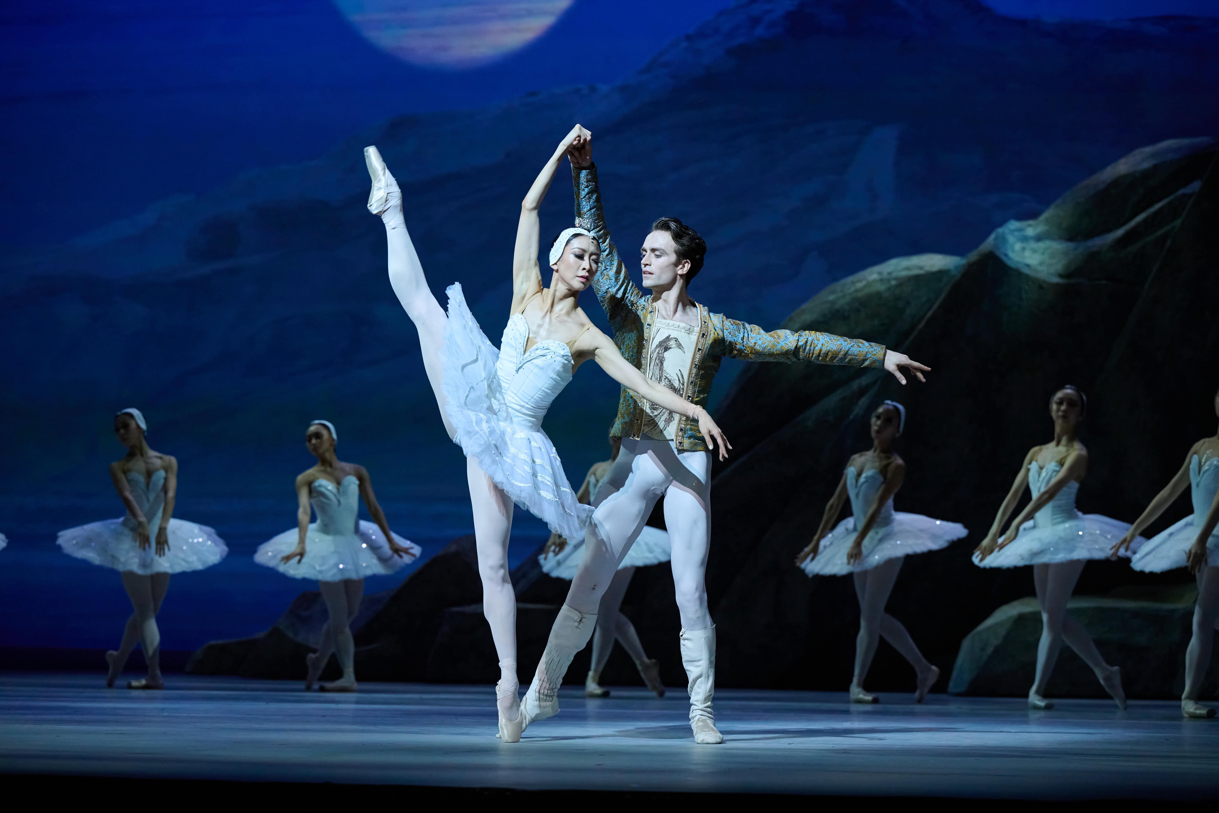 Ye Feifei, as Odette, dances with Matthew Ball, as Prince Siegfried, in Act 2 of Hong Kong Ballet’s new production of Swan Lake on May 31, 2024 at the Hong Kong Cultural Centre Grand Theatre. Photo: Conrad Dy-Liacco, courtesy of Hong Kong Ballet