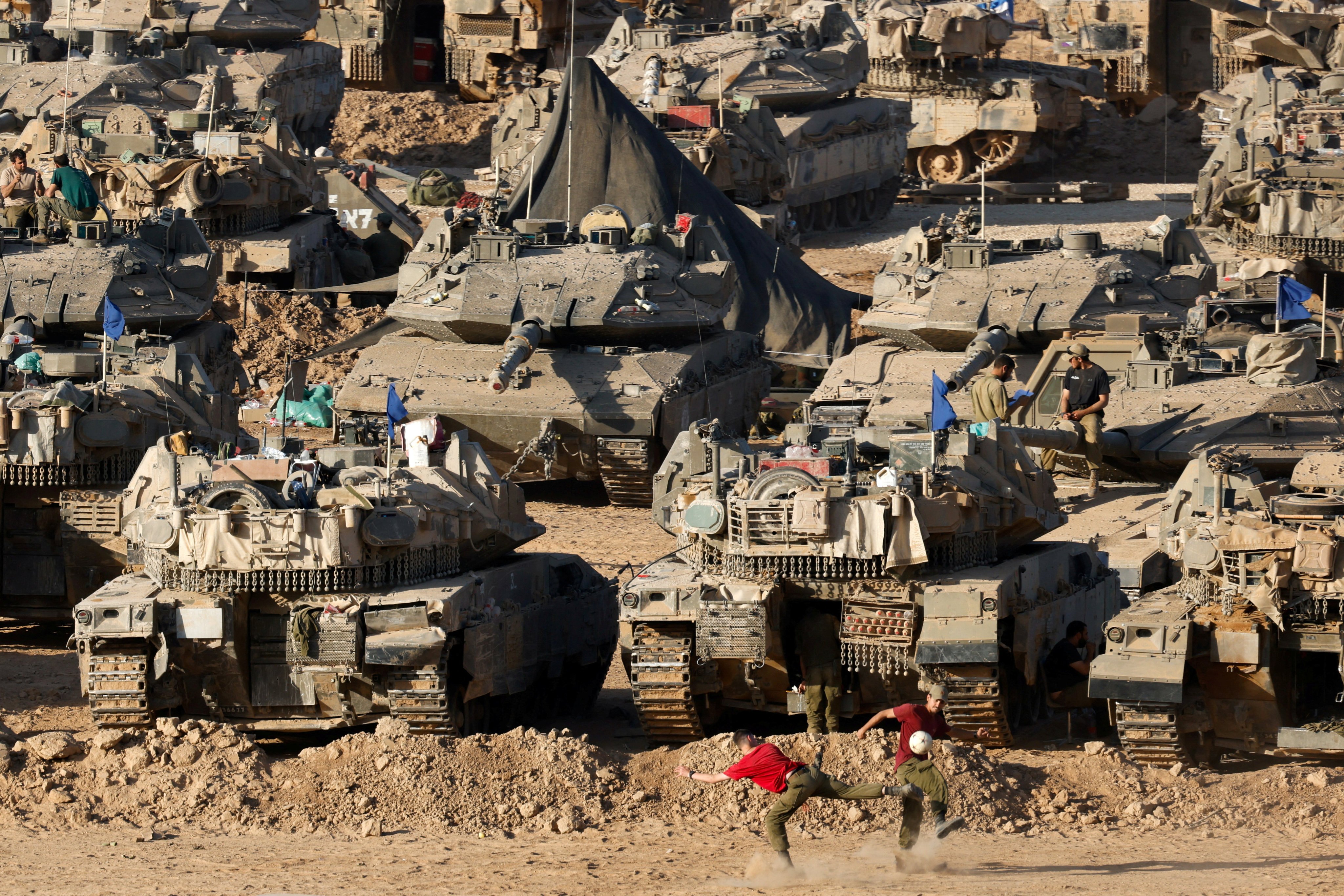 Israeli tanks near the Israel-Gaza border. Photo: Reuters