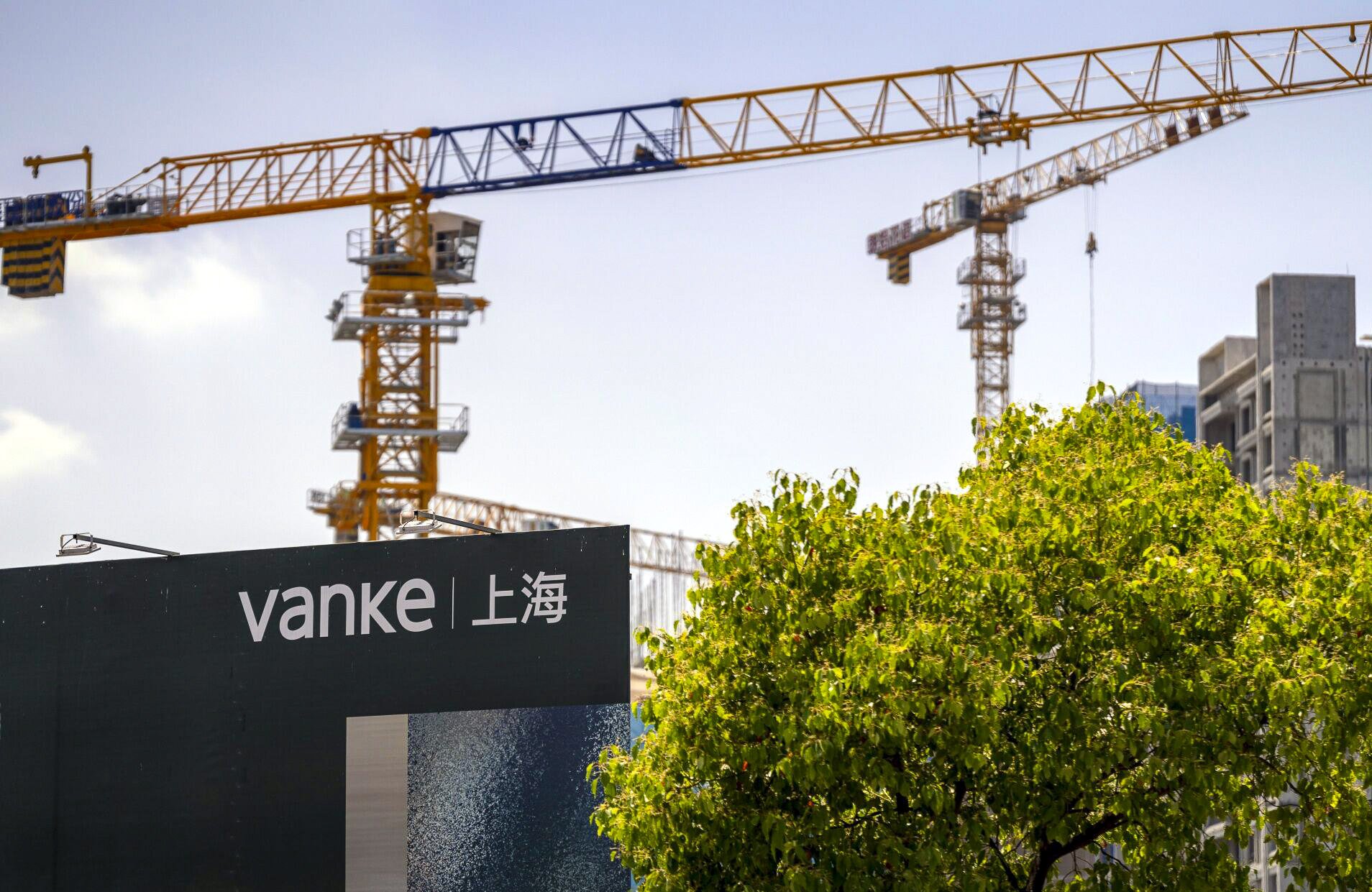 Residential buildings under construction at the China Vanke Co. Langshi Flower Language development in Shanghai, China on Friday Friday, May 24, 2024.Photo: Bloomberg