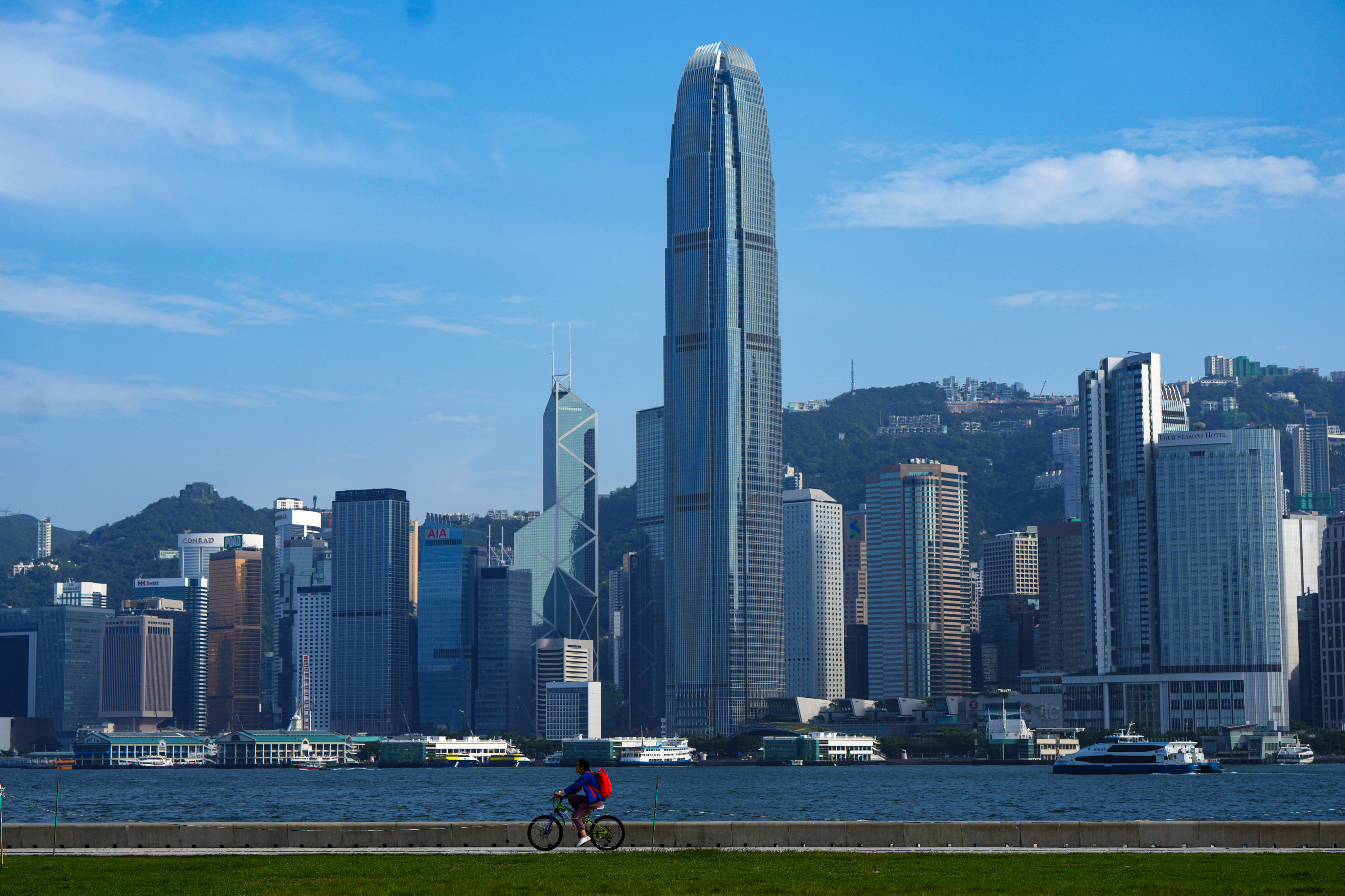 The Hong Kong Monetary Authority may impose its definition and classification of ‘greenness’ on the city’s banking sector. Photo: Sam Tsang