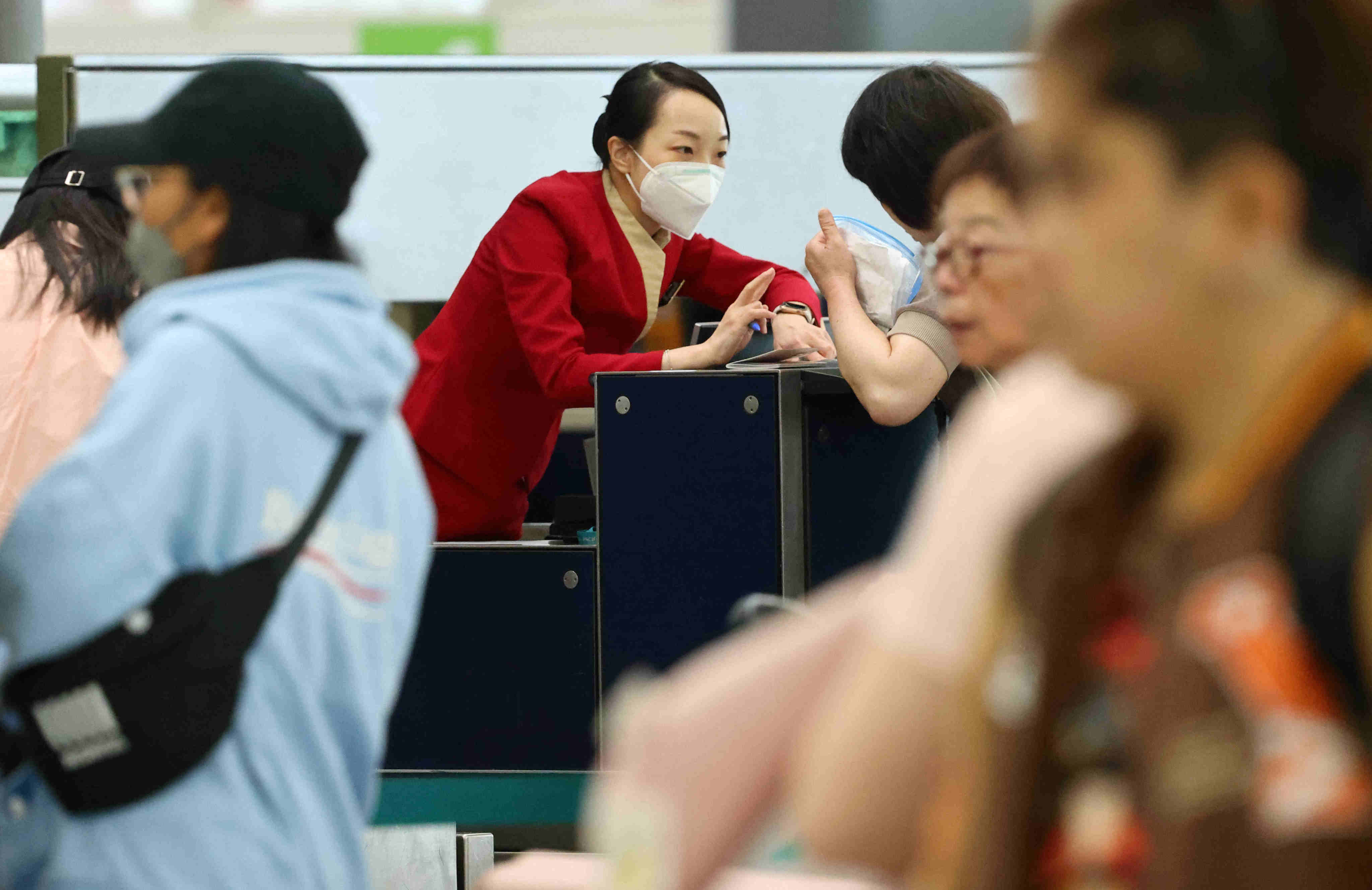 A Cathay Pacific service counter at Hong Kong International Airport on May 8. Cathay should have focused on supporting the very people who are helping the airline recover lost ground – its passengers and frontline workers. Photo: Dickson Lee