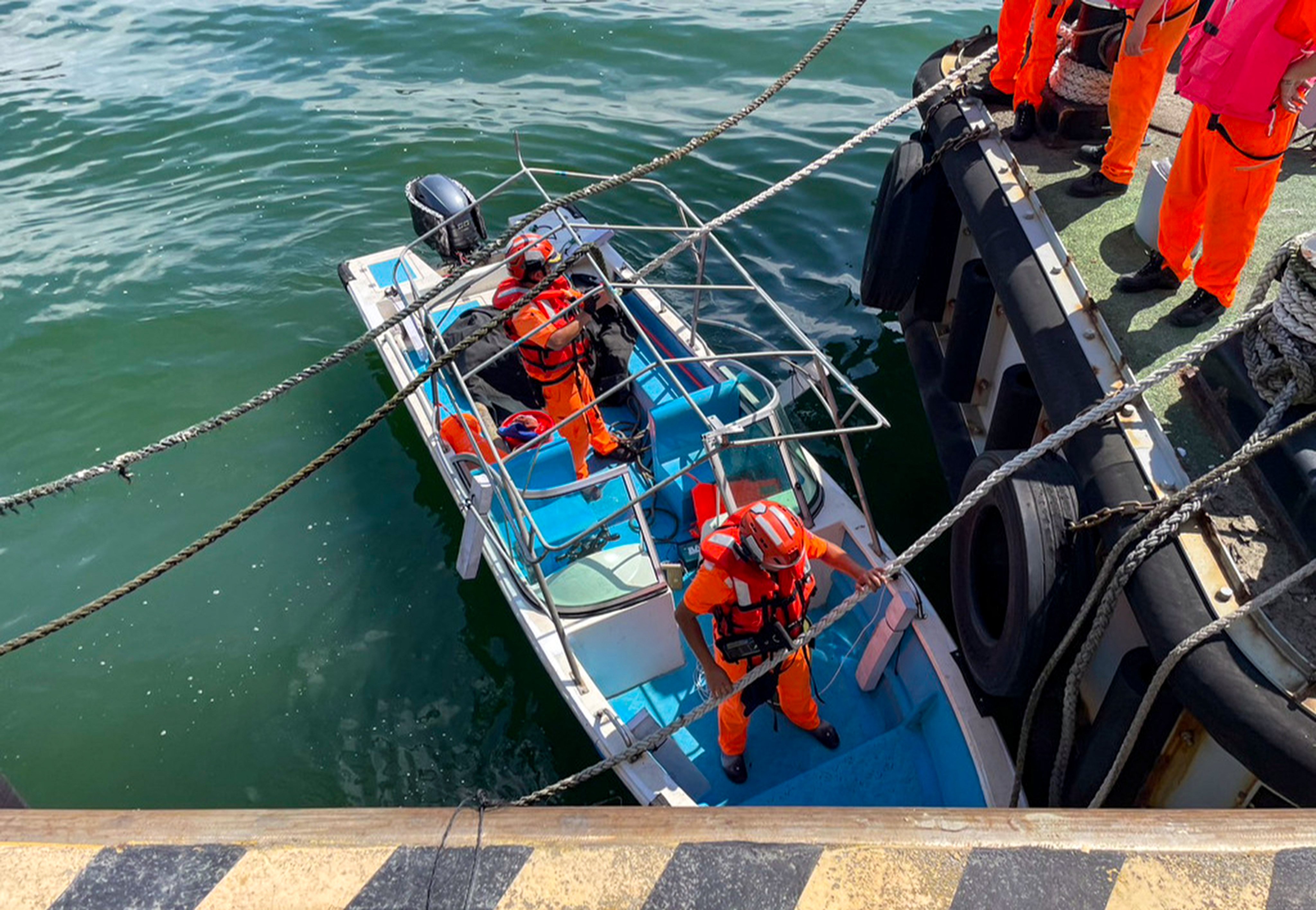 A mainland Chinese man has been arrested after arriving in Taiwan in a speedboat on Sunday, saying he had been persecuted. Photo: Taiwanese coastguard