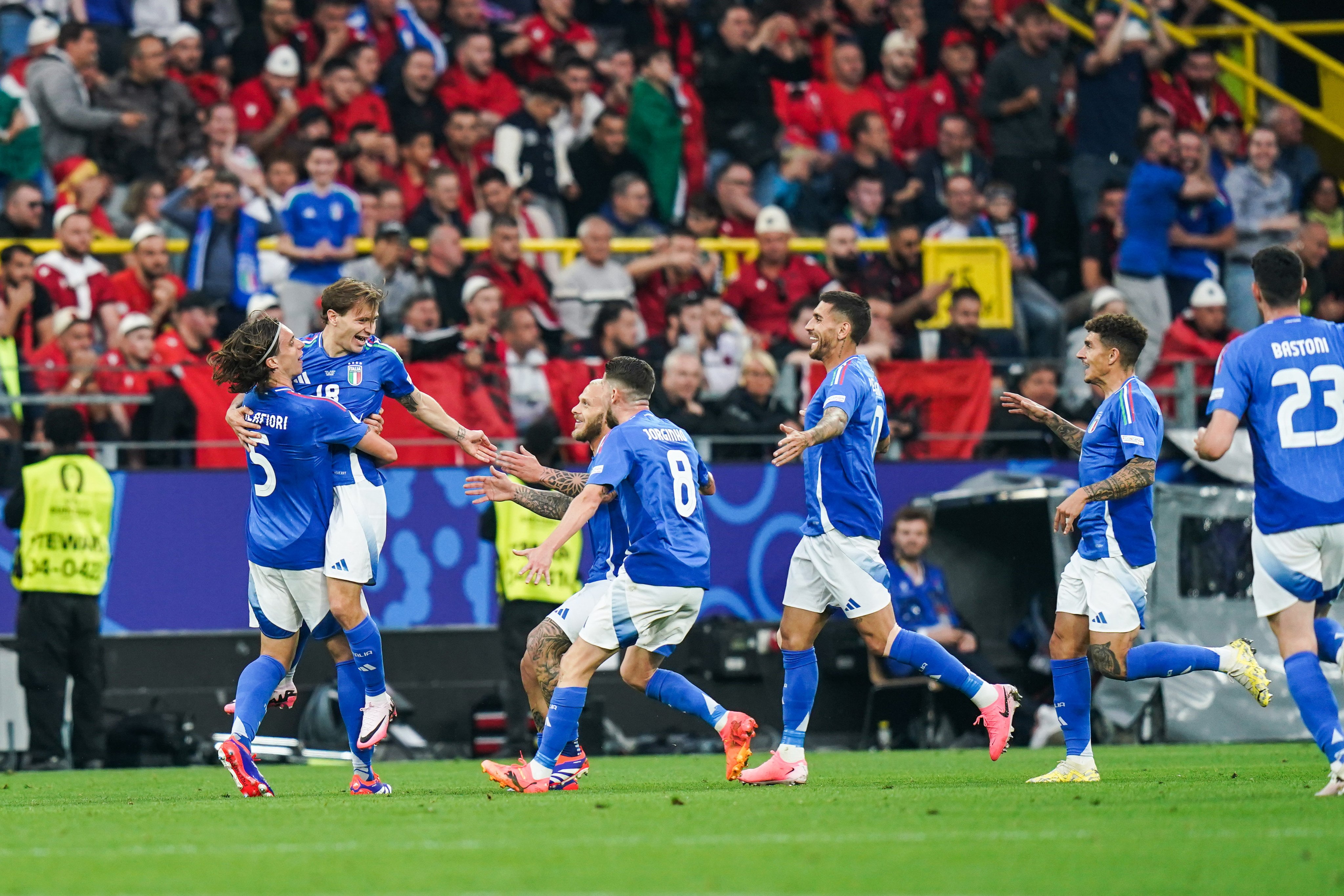 Italy players celebrate after Nicolo Barella’s goal put them 2-1 ahead against Albania in their Euro 2024 opener. Photo: Xinhua