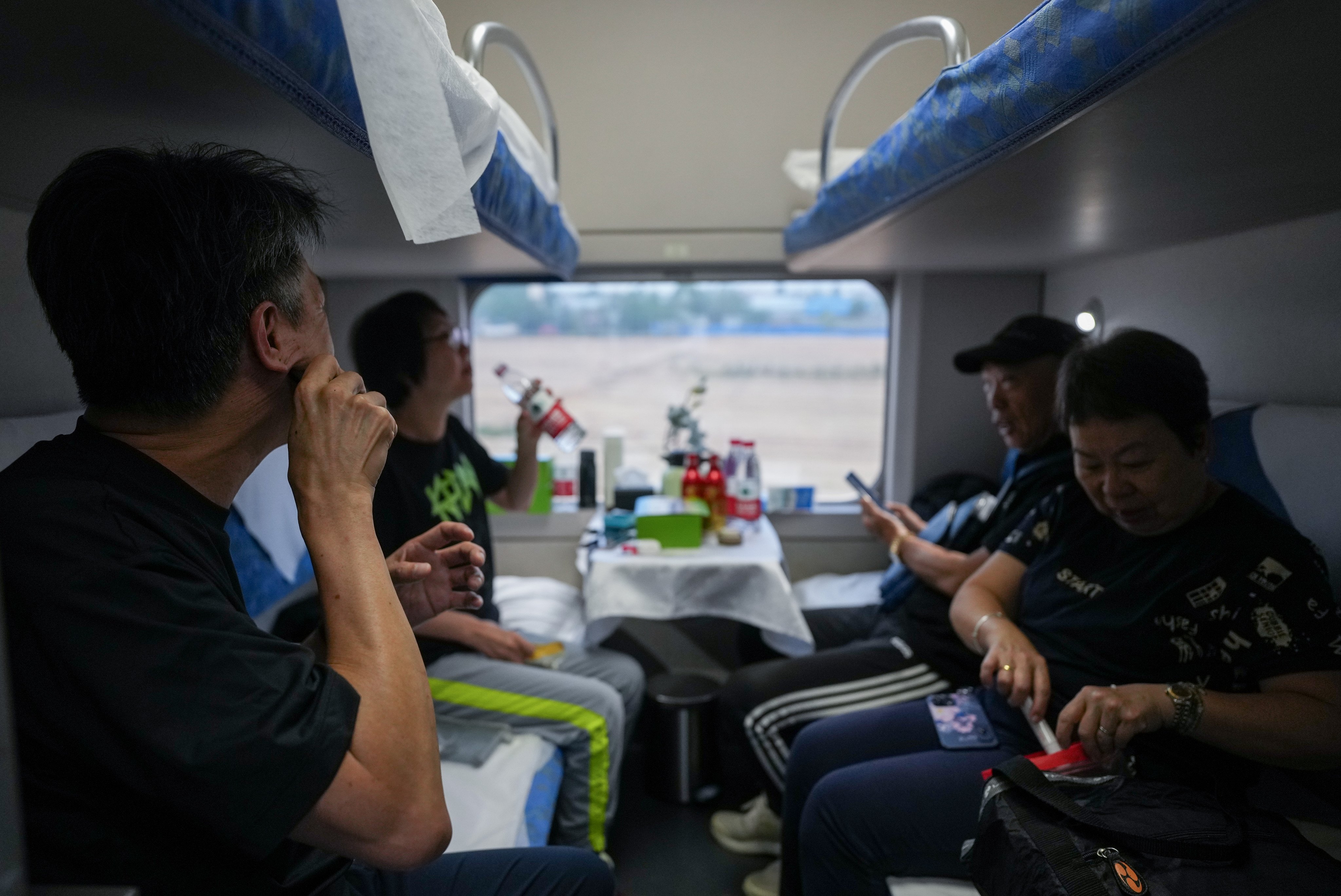Some passengers have complained over a lack of charging facilities in the cabins. Photo: Elson Li