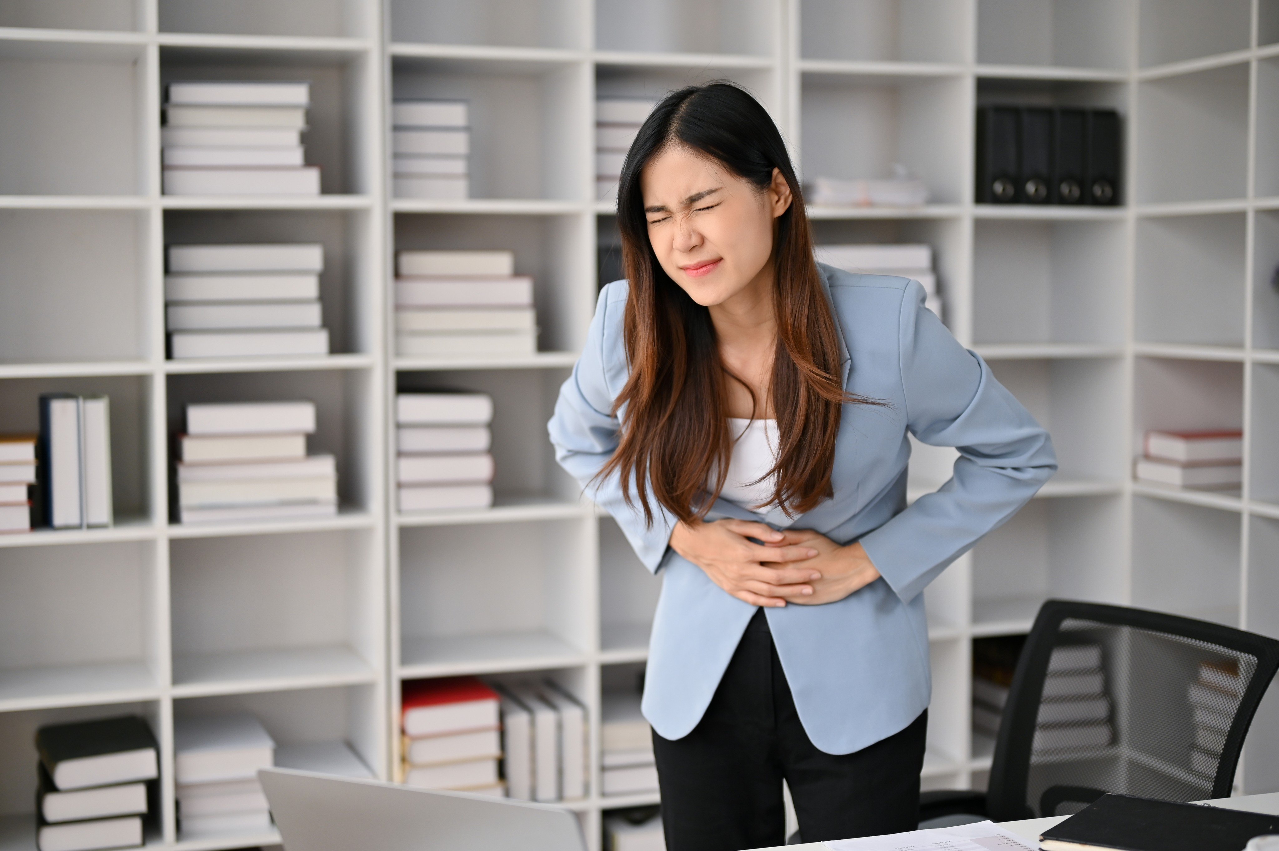Stomach cancer presents fairly mild symptoms at first, and the slow-developing disease often goes undiagnosed for a long time. We look at its symptoms, and the risk factors for the disease and how to reduce them through lifestyle choices. Photo: Shutterstock
