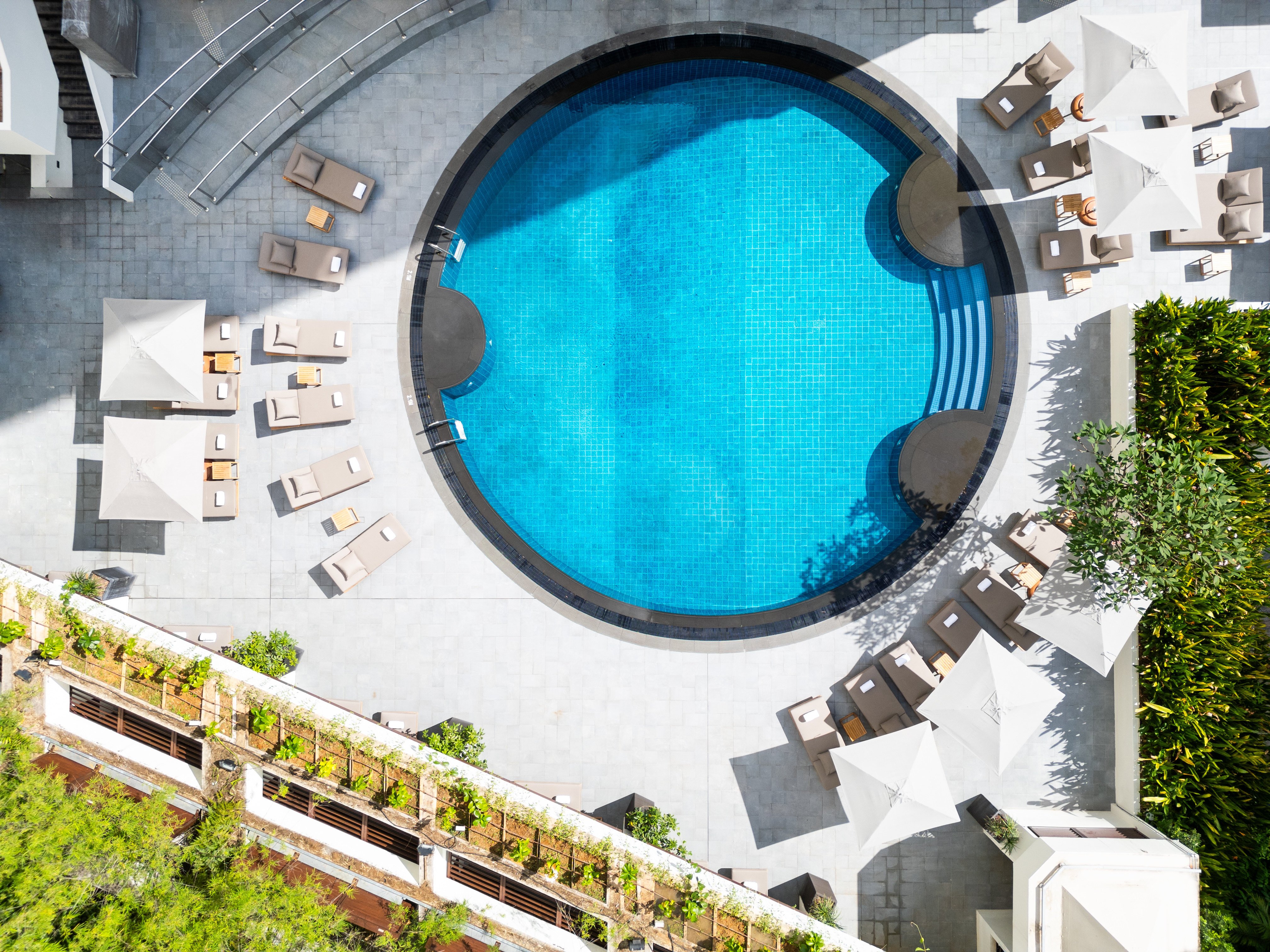 The outdoor pool at Conrad Singapore Orchard, formerly the Regent Singapore. Photos: Handout