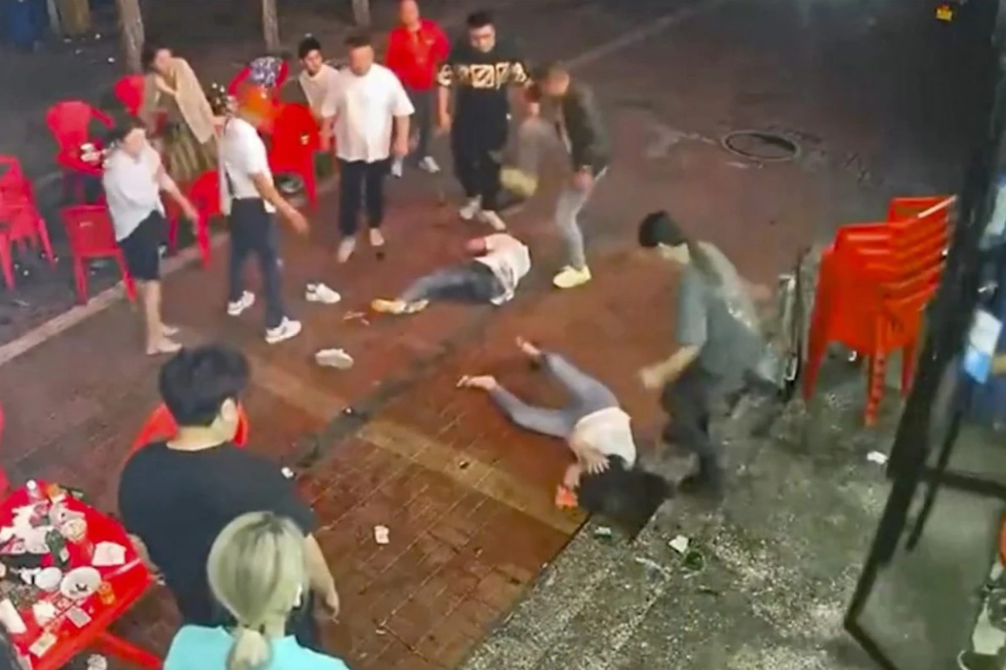 A still from a video of a brutal attack on women at a restaurant in Tangshan, in northern China, sparked public outrage when it went viral in June, 2023. Photo: Weibo
