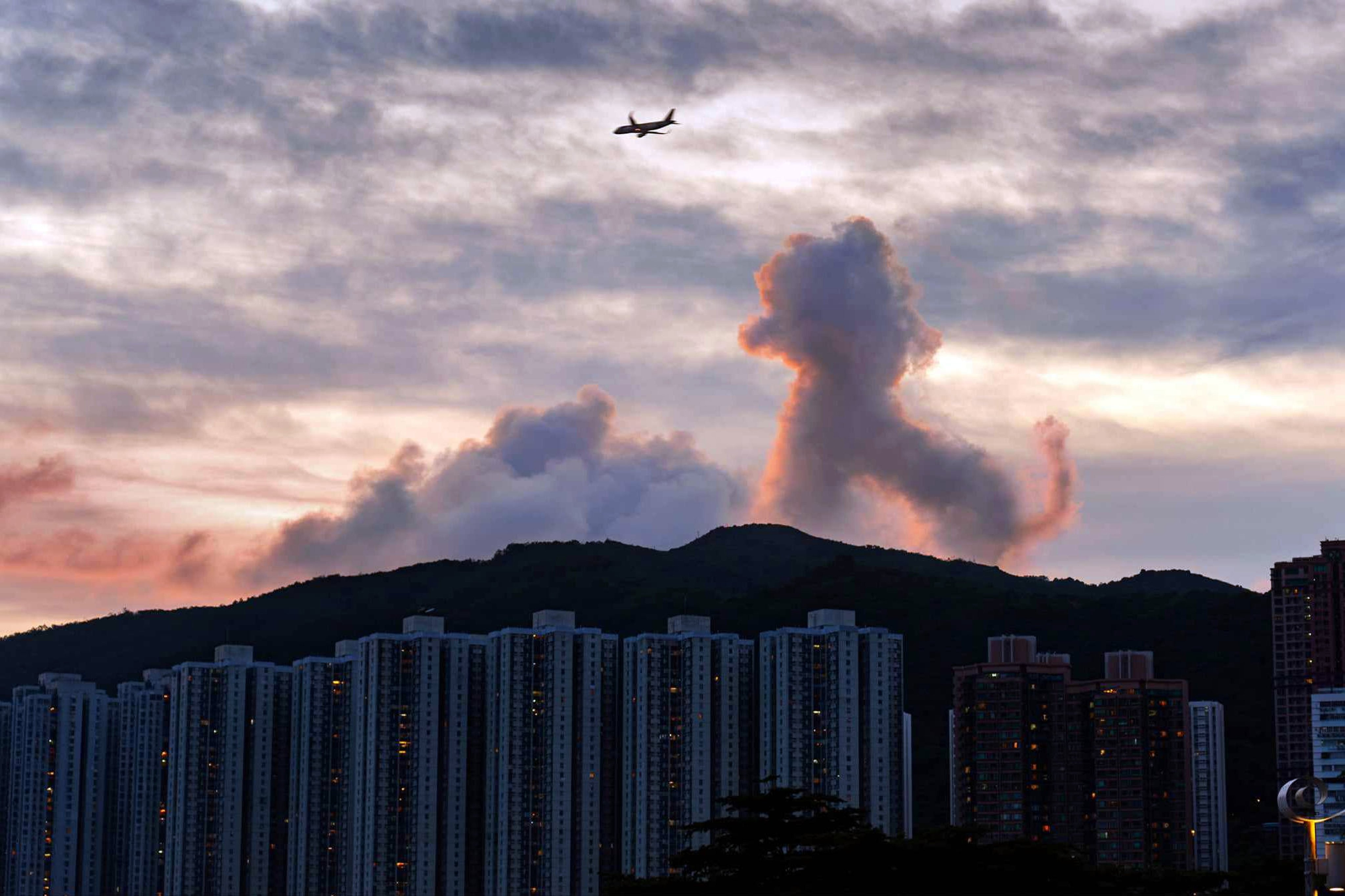 The cloud was sighted in Tsuen Wan last Thursday, Hong Kong’s weather forecaster said. Photo: Handout
