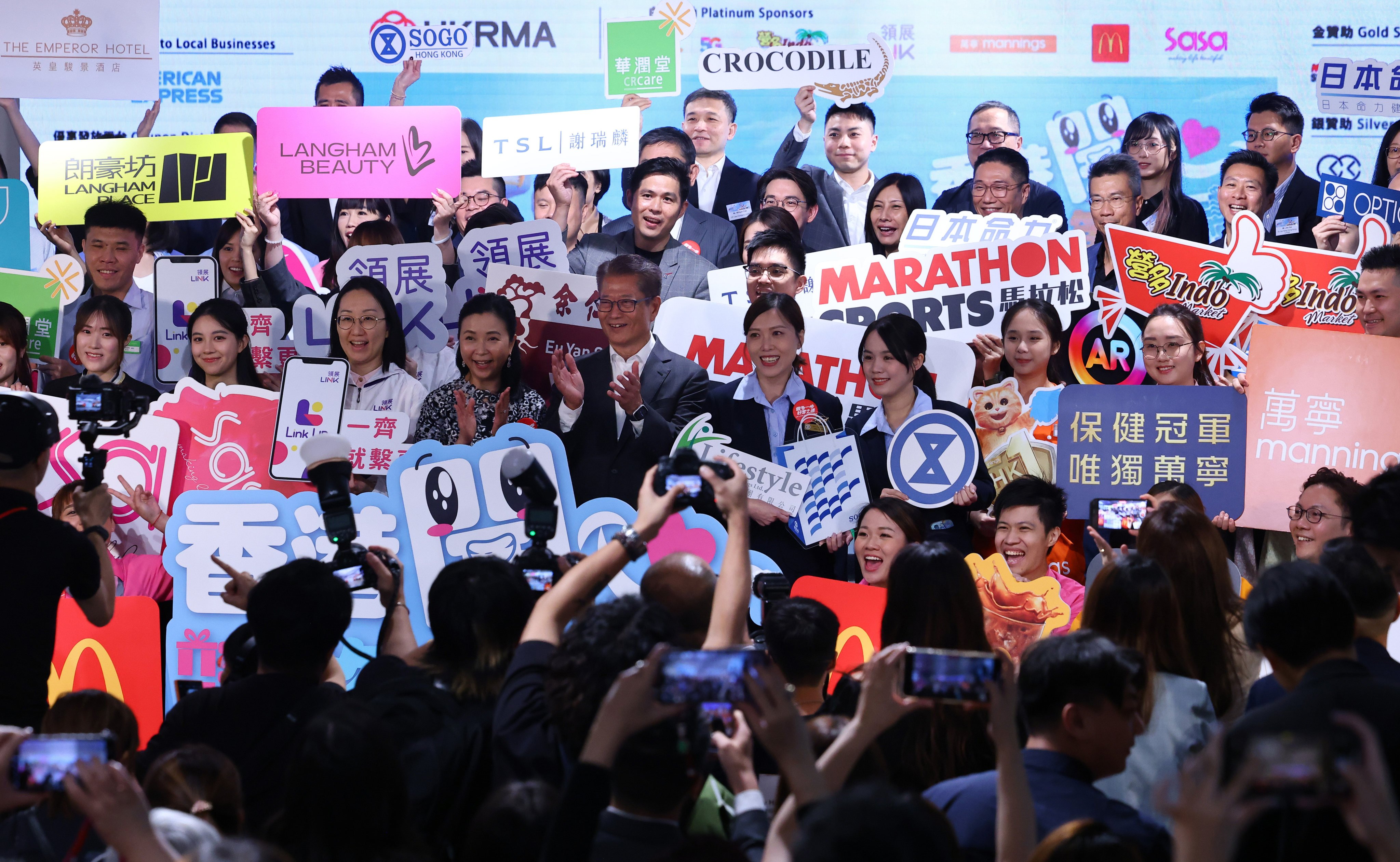 The Retail Management Association has brought together 5,000 merchants to launch the Hong Kong Happy Shopping Festival. Photo: Dickson Lee