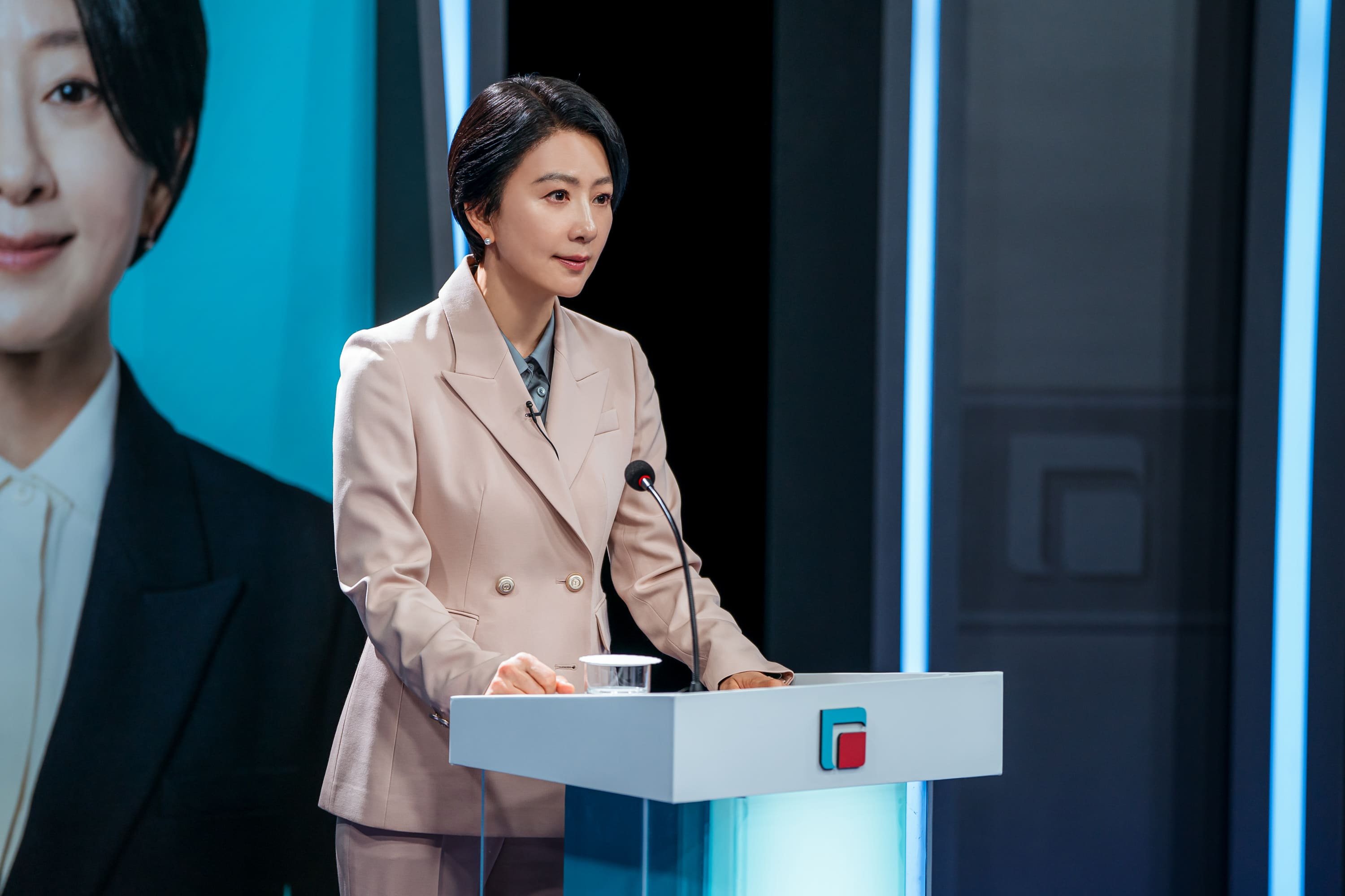 Kim Hee-ae in a still from The Whirlwind. Photo: Netflix