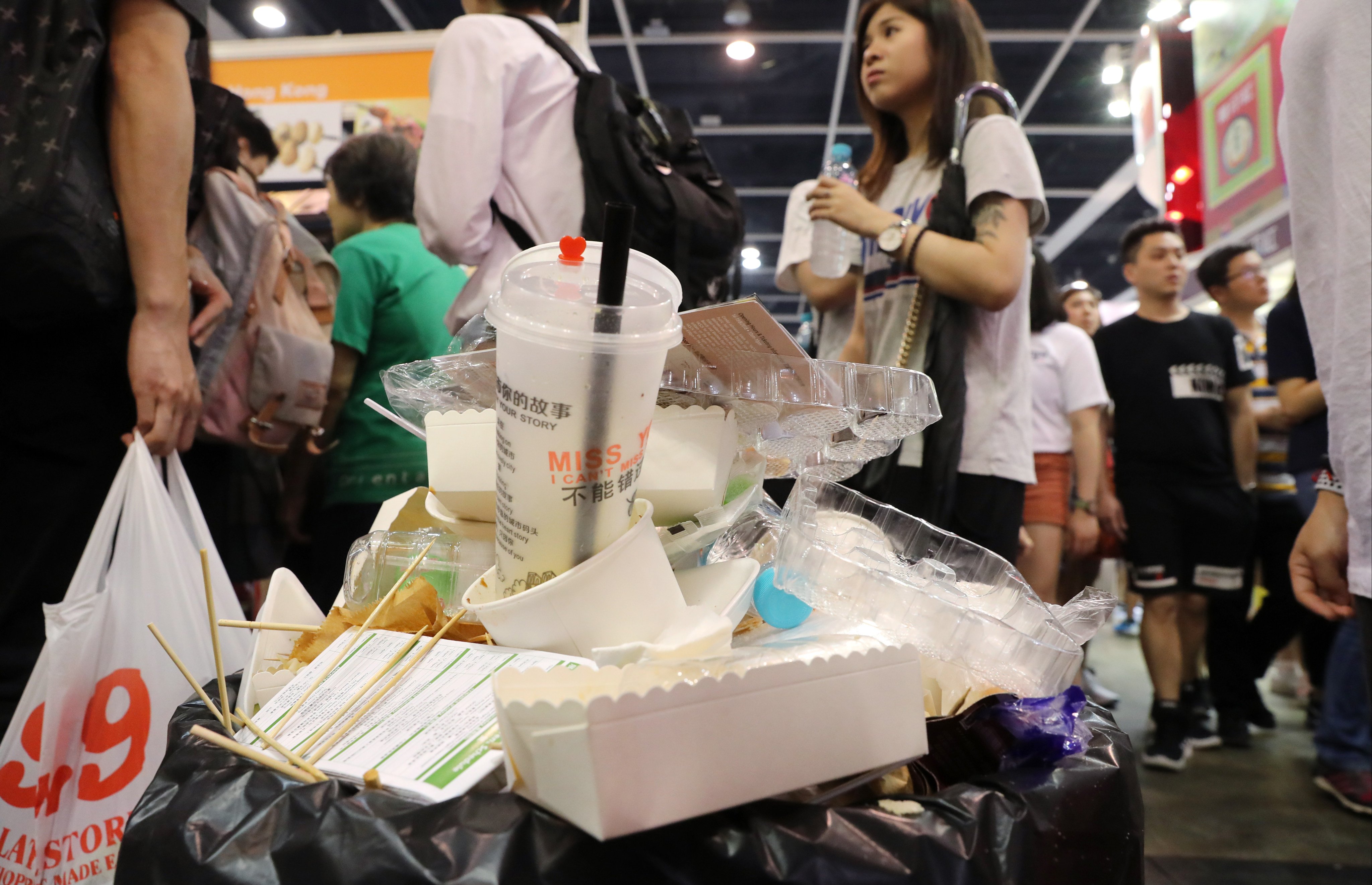 A check of a government website shows the application form for mega event funding makes no mention of waste and carbon reduction. Photo: K. Y. Cheng