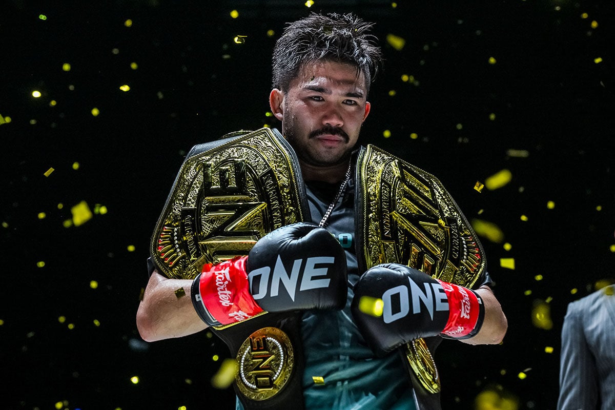 Prajanchai PKSaenchaigym celebrates winning the kickboxing strawweight title after beating Jonathan Di Bello. Photo: ONE Championship