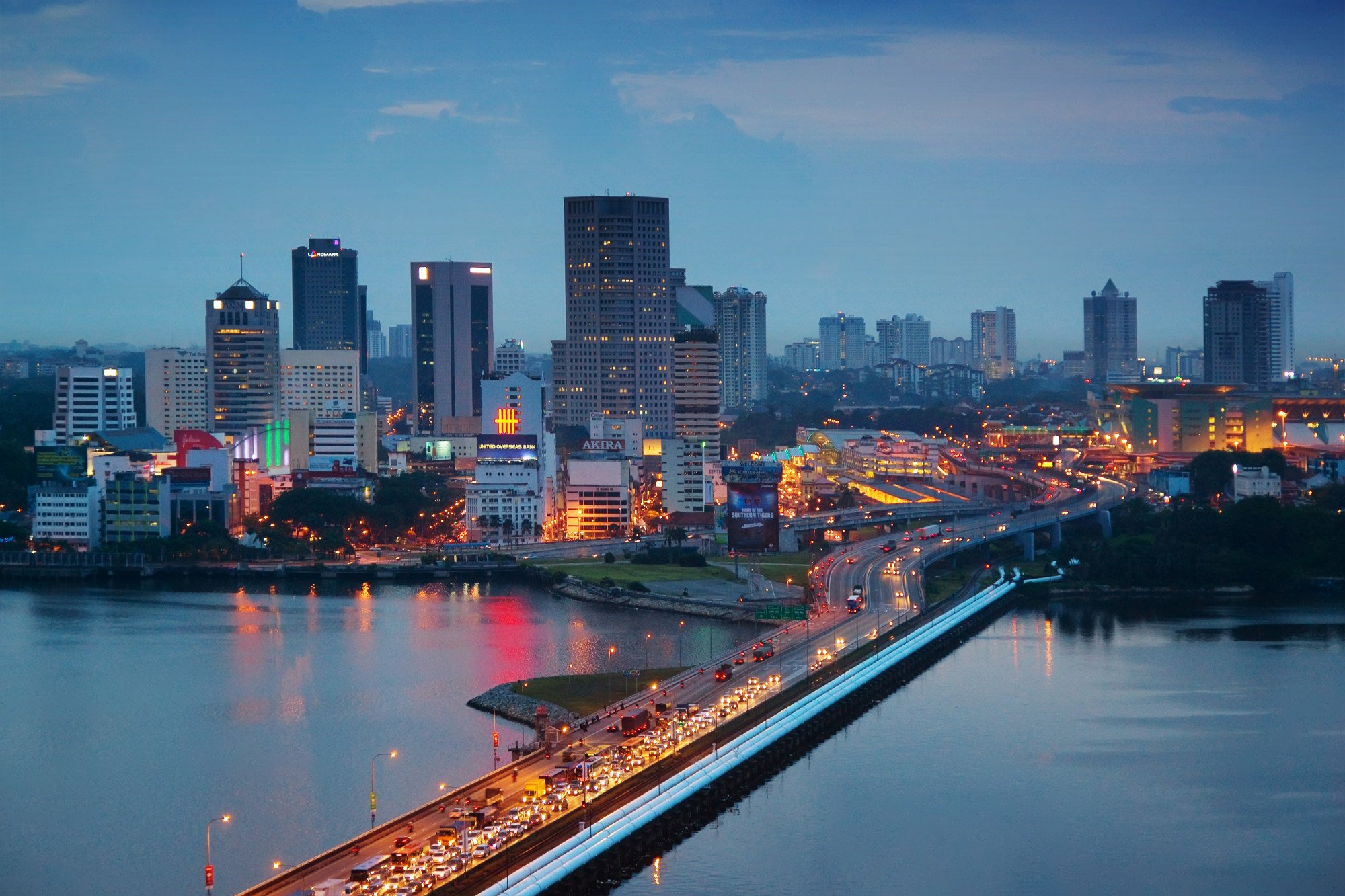 The city of Johor Bahru, with heavy traffic on the Johor-Singapore Causeway at dusk. Photo: Shutterstock