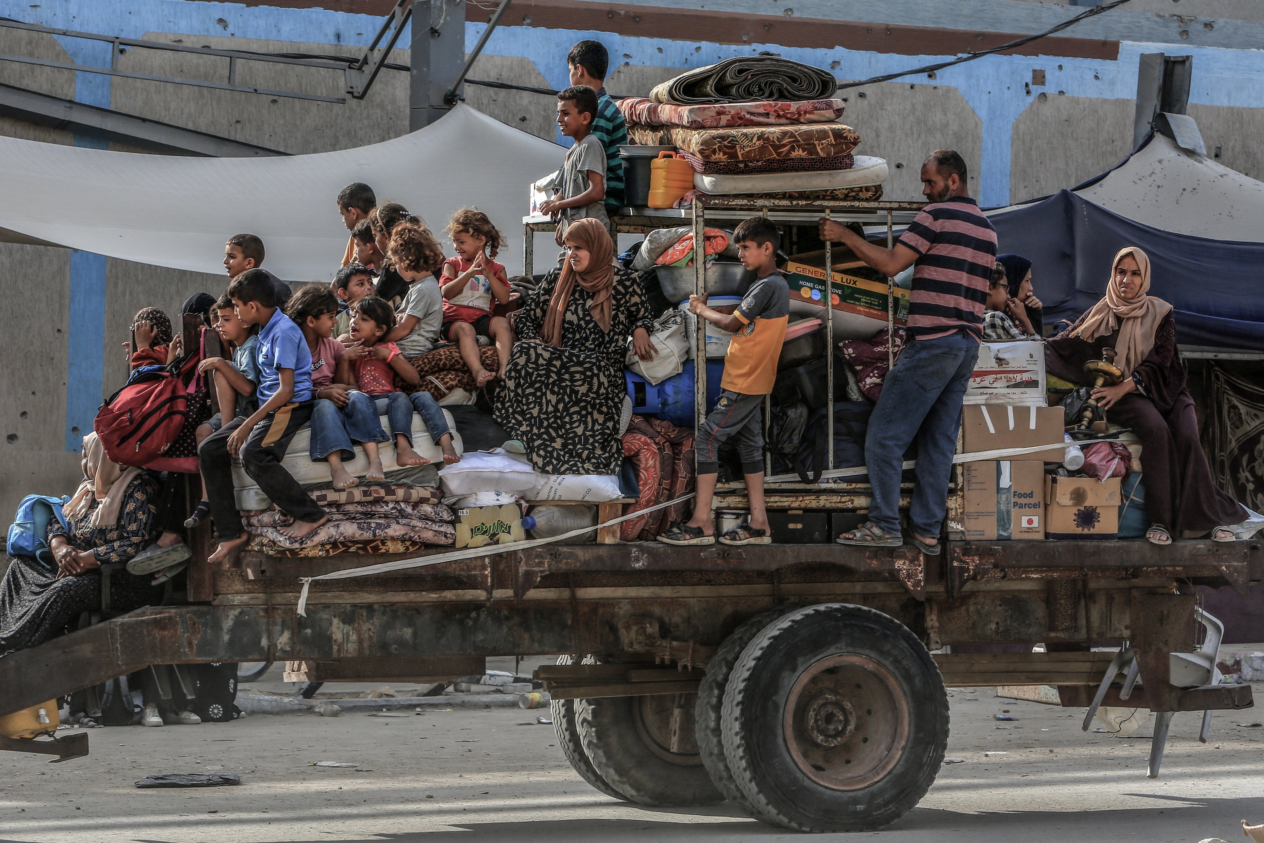 Palestinians flee their homes after the Israeli army issued a new evacuation order ahead of a military operation in Khan Yunis on July 2. Photo: dpa