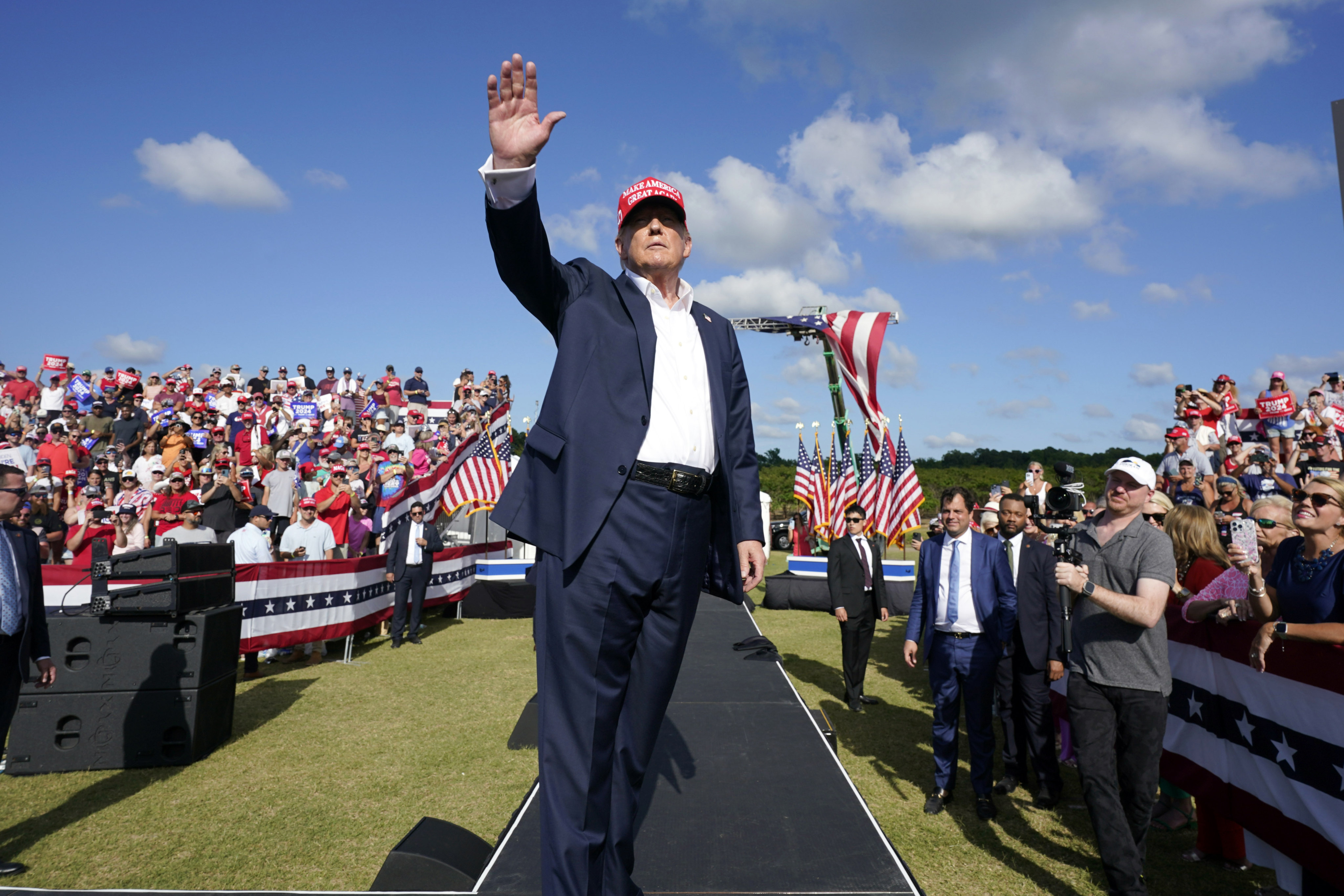 Donald Trump waves at a campaign rally in Chesapeake, Virginia on June 28. Photo: AP 