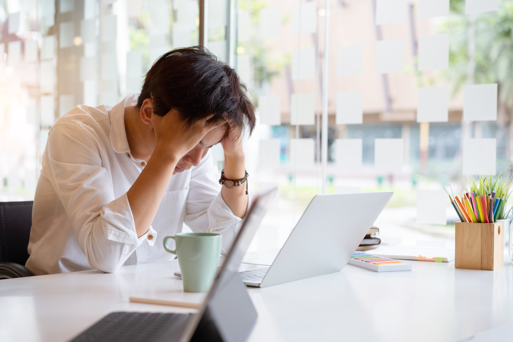 Los jóvenes japoneses pagan a 'agentes' para que les ayuden a dejar sus trabajos y enfrentarse a jefes difíciles