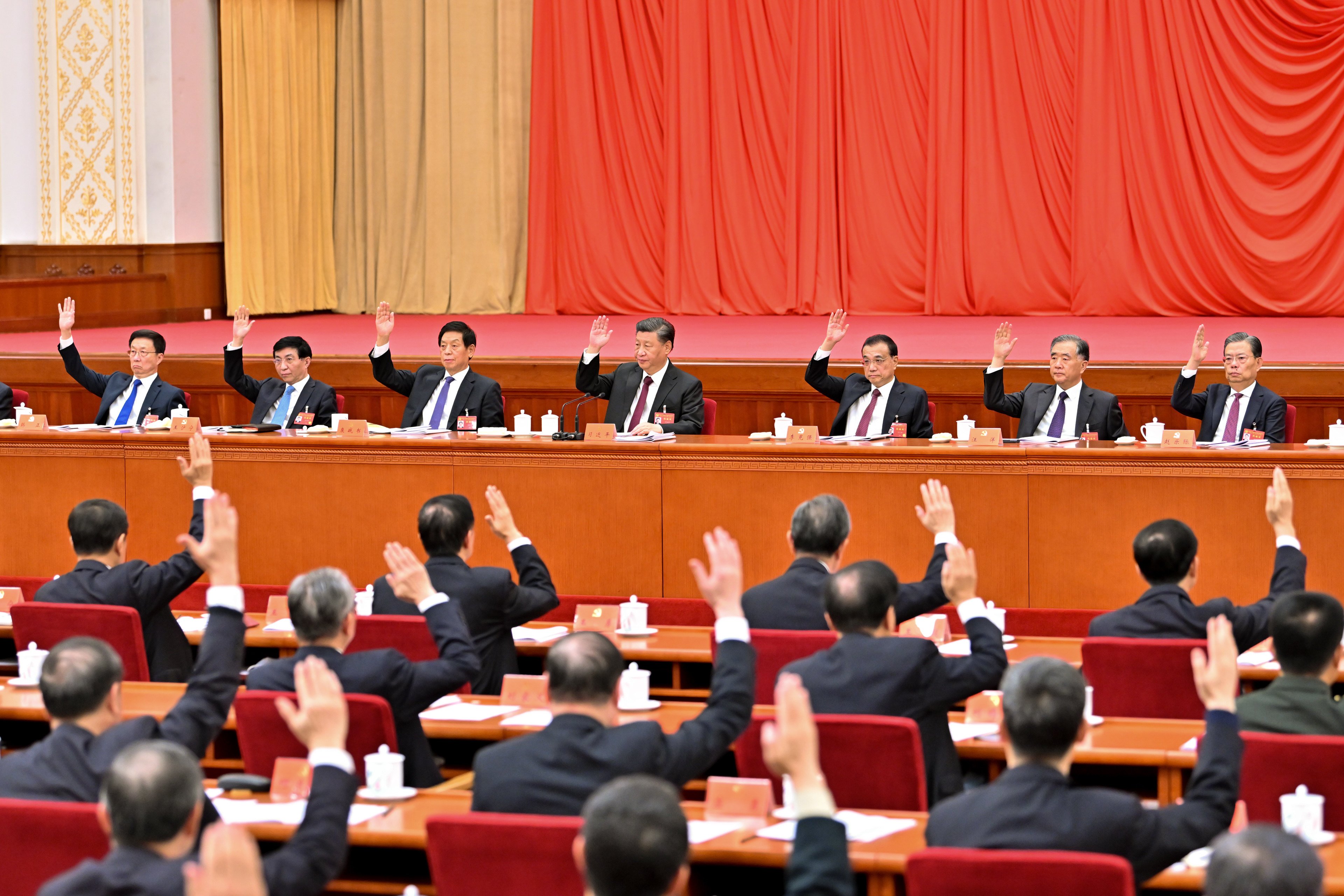 Xi Jinping, Li Keqiang, Li Zhanshu, Wang Yang, Wang Huning, Zhao Leji and Han Zheng attend the sixth plenary session of the 19th Communist Party of China Central Committee in Beijing, capital of China. The session was held in Beijing from Nov. 8 to 11, 2021.  Photo: Xinhua