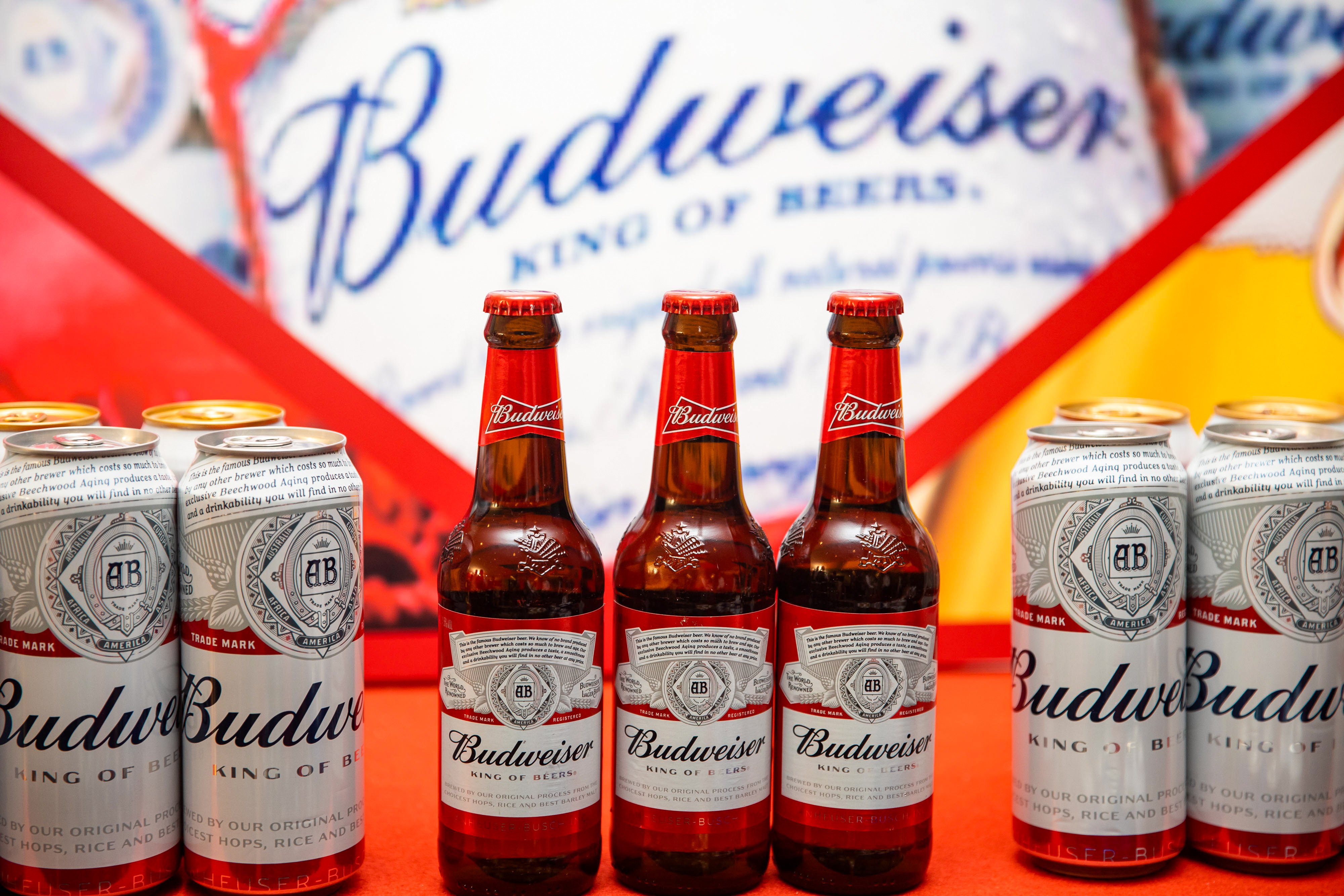 Budweiser beer products manufactured by Anheuser-Busch InBev NV sit on display during a news conference in Hong Kong, China, on Thursday, July 4, 2019. Photo: Bloomberg