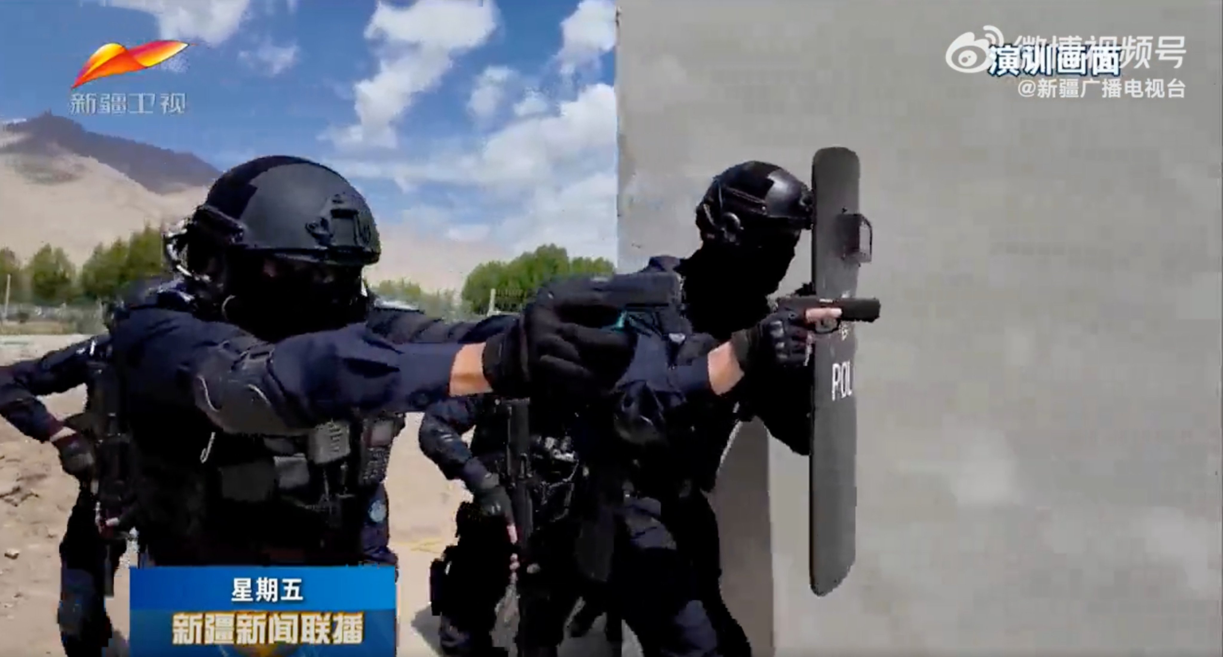 Around 3,000 security personnel are reported to have taken part in the exercise in “southern Xinjiang”, in the Kunlun mountains bordering India and Pakistan. Photo: Weibo/ 新疆广播电视台