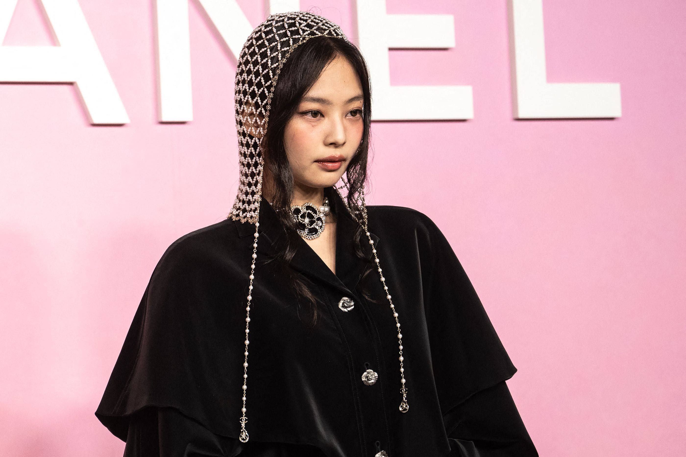 A now-deleted video showing K-pop megastar Jennie of Blackpink apparently smoking a vape indoors has sparked online outcry, with Seoul’s foreign ministry saying it had received a formal complaint. Photo: AFP