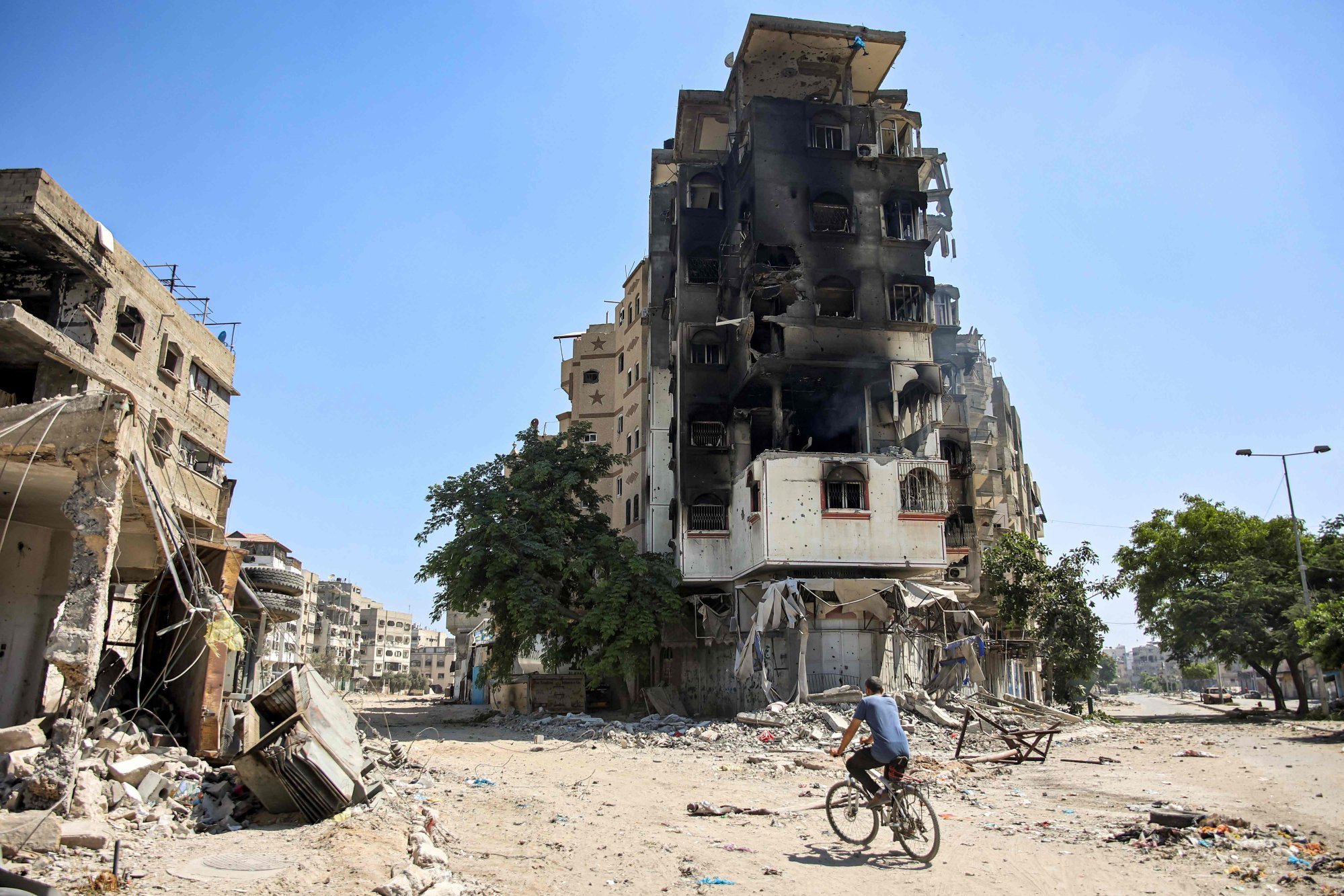 Hamas says latest Israeli attack on Gaza could jeopardise ceasefire