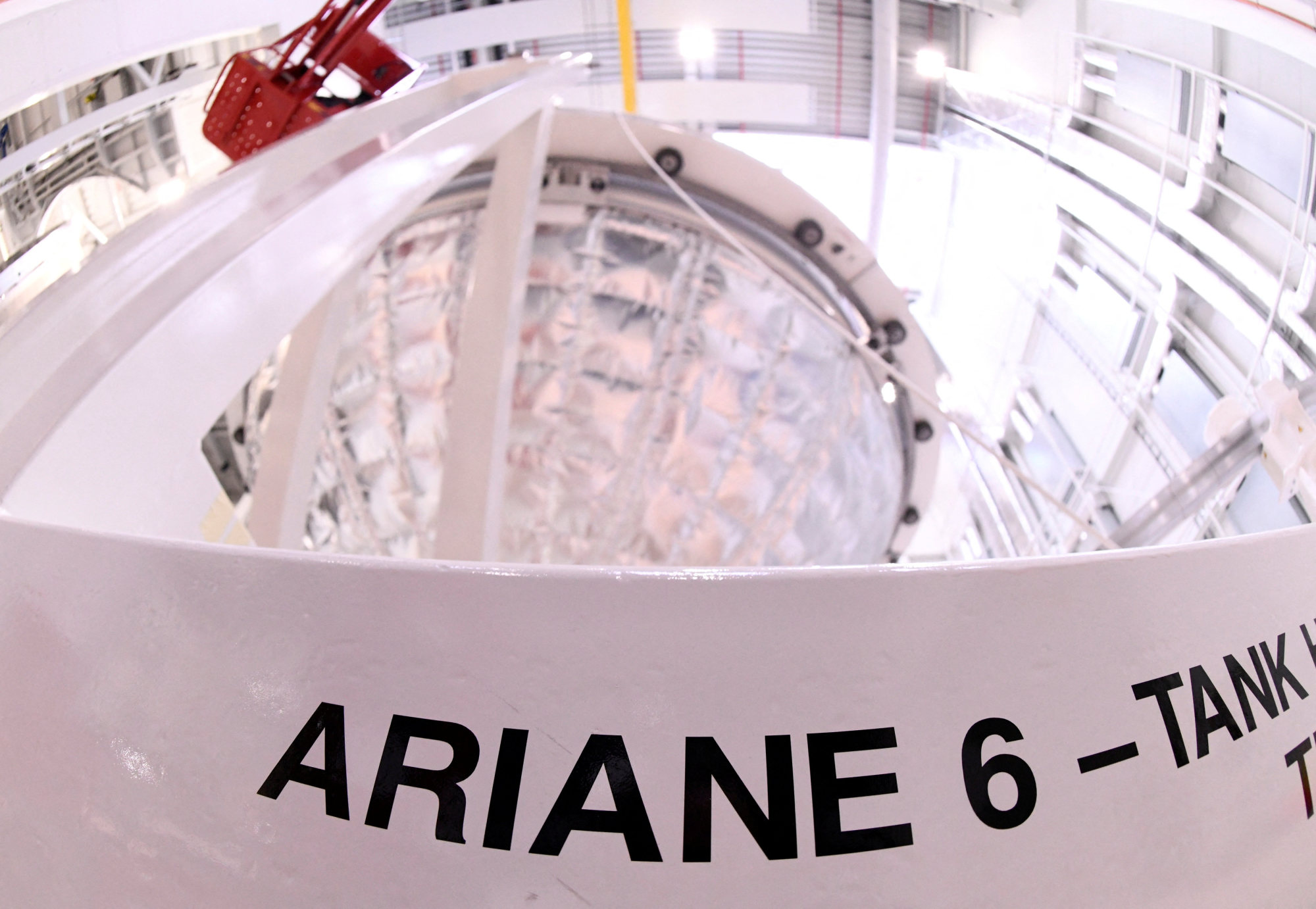 El nuevo cohete europeo Ariane 6 despega por primera vez