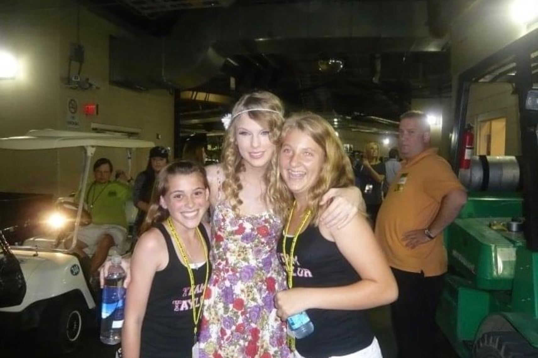 Taylor Dome (left) attended Taylor Swift’s concert with her sister (right) in 2010. Photo: @taylautner/Instagram