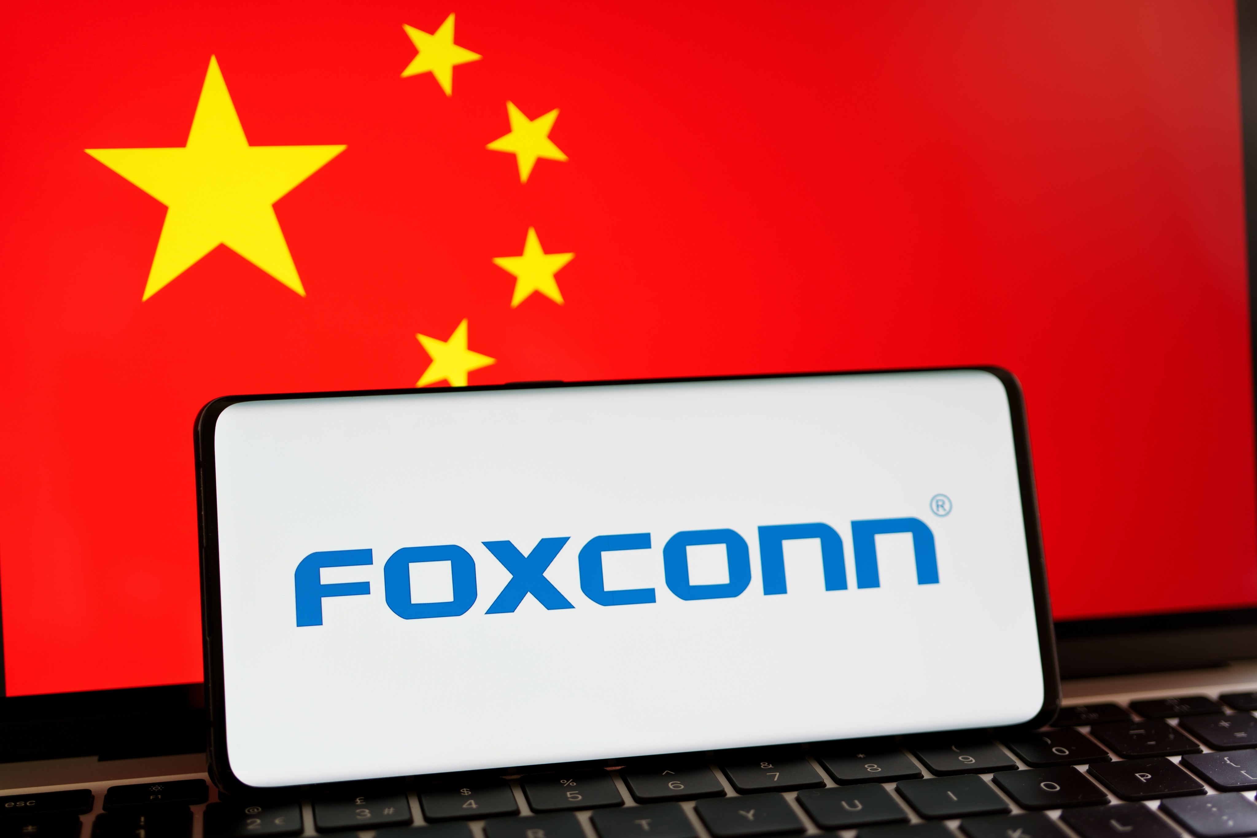 Foxconn is ramping up recruitment for workers responsible for assembling iPhones. Photo: Shutterstock