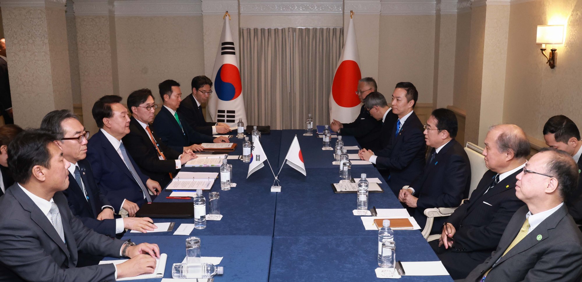 South Korean President Yoon Suk-yeol and Japanese PM Fumio Kishida hold summit talks during their meeting on the sidelines of the Nato summit in Washington, D.C. Photo: EPA-EFE