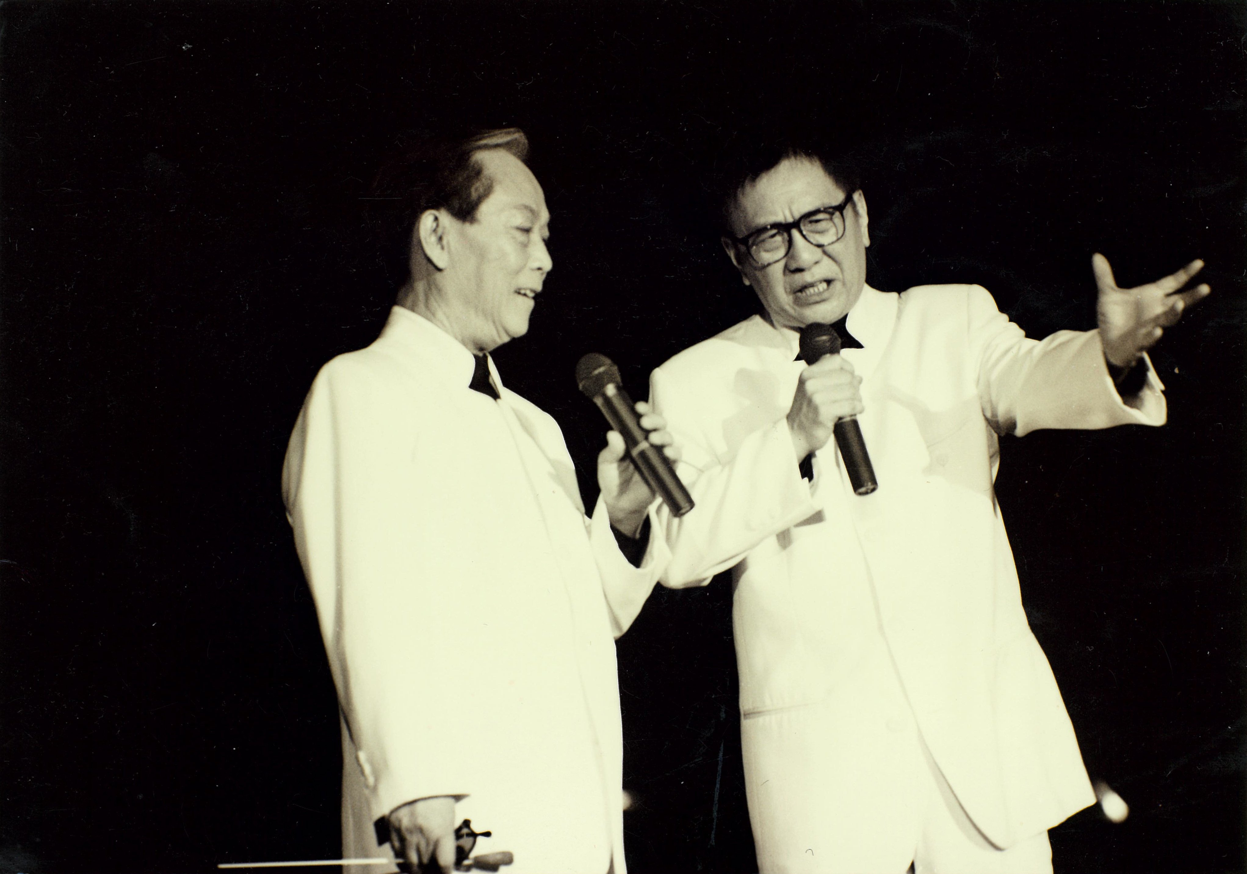 Lyricist James Wong Jim (right) and composer Joseph Koo Ka-fai wrote 236 songs during a three-decade partnership that began in Hong Kong in 1972, as well as advertising jingles and TV show theme tunes. Photo: Joseph Koo family collection