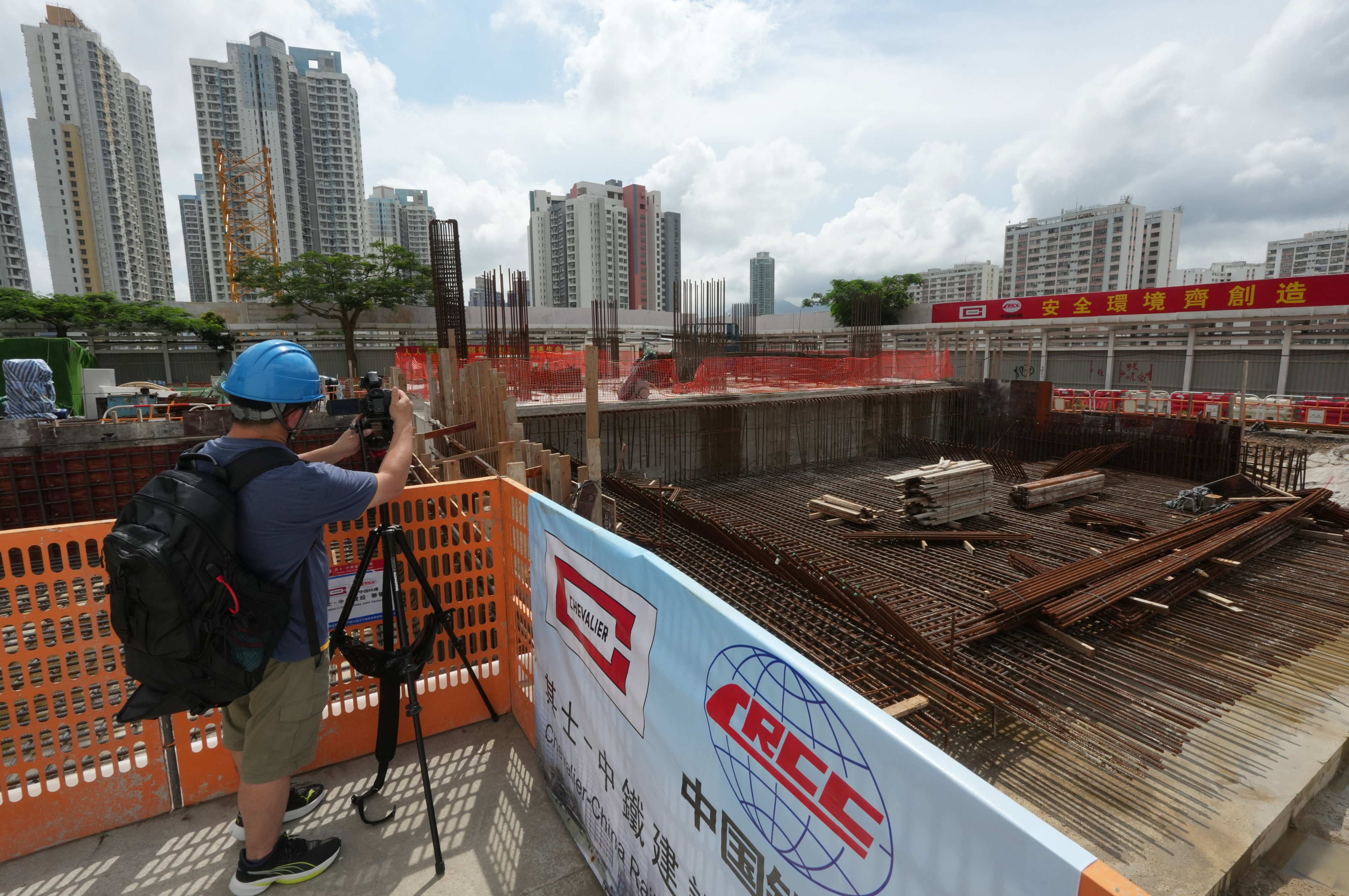 A light public housing construction site in Ngau Tau Kok. Photo: Sun Yeung