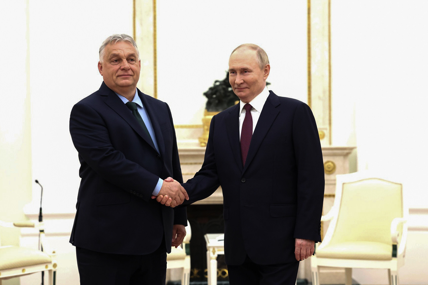 Russian President Vladimir Putin, right, and Hungary’s Prime Minister Viktor Orban during their meeting in Moscow. Photo: Kremlin / dpa 