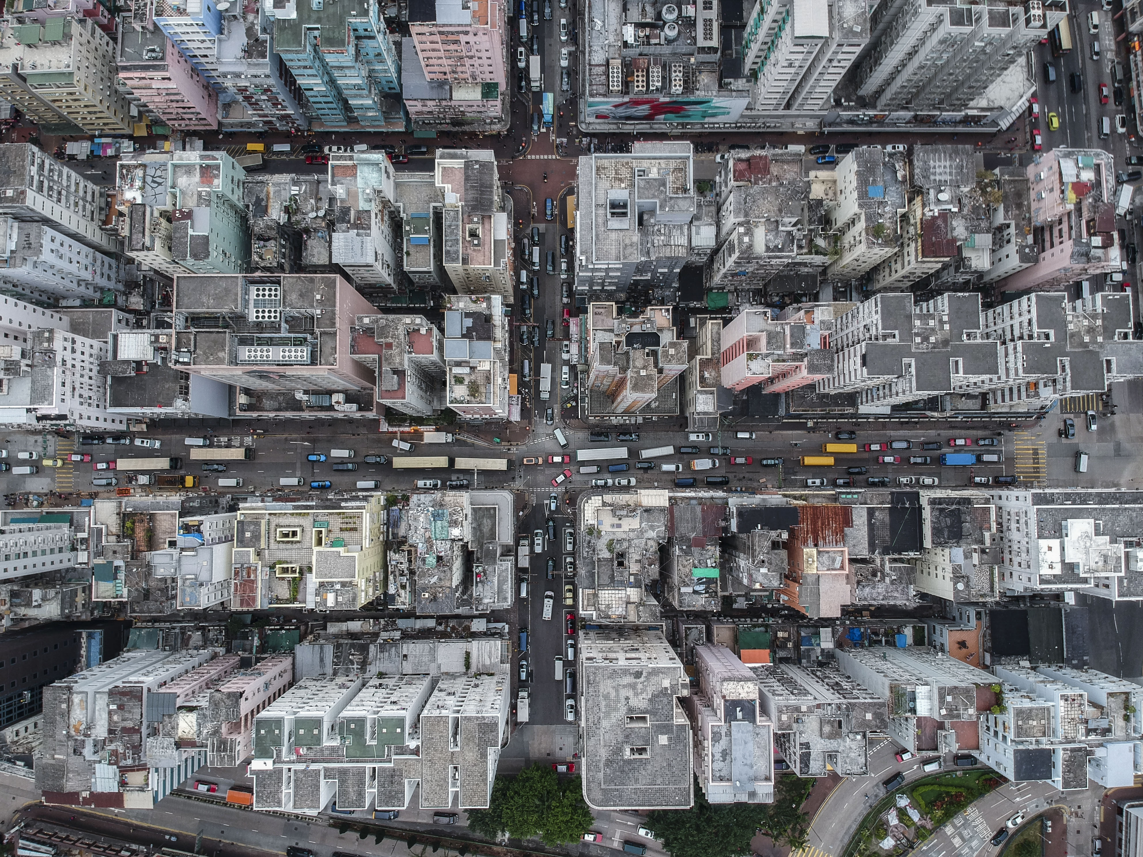 Aerial view of old residential buildings in Sham Shui Po district on the Kowloon peninsula. Photo: Roy Issa