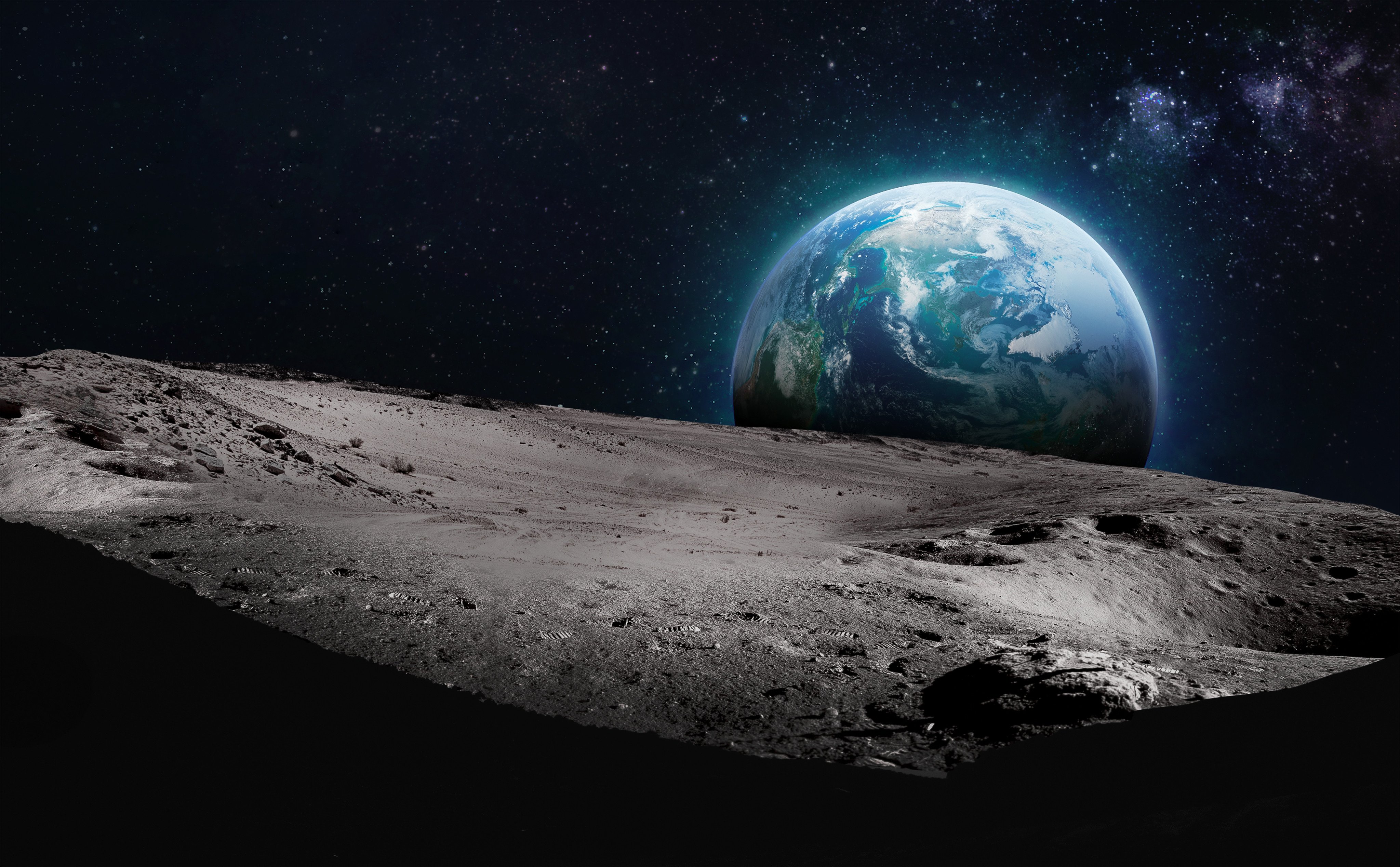 Chinese scientists are working on a proposed communication network to make travel between Earth and the moon easier. Photo: Shutterstock