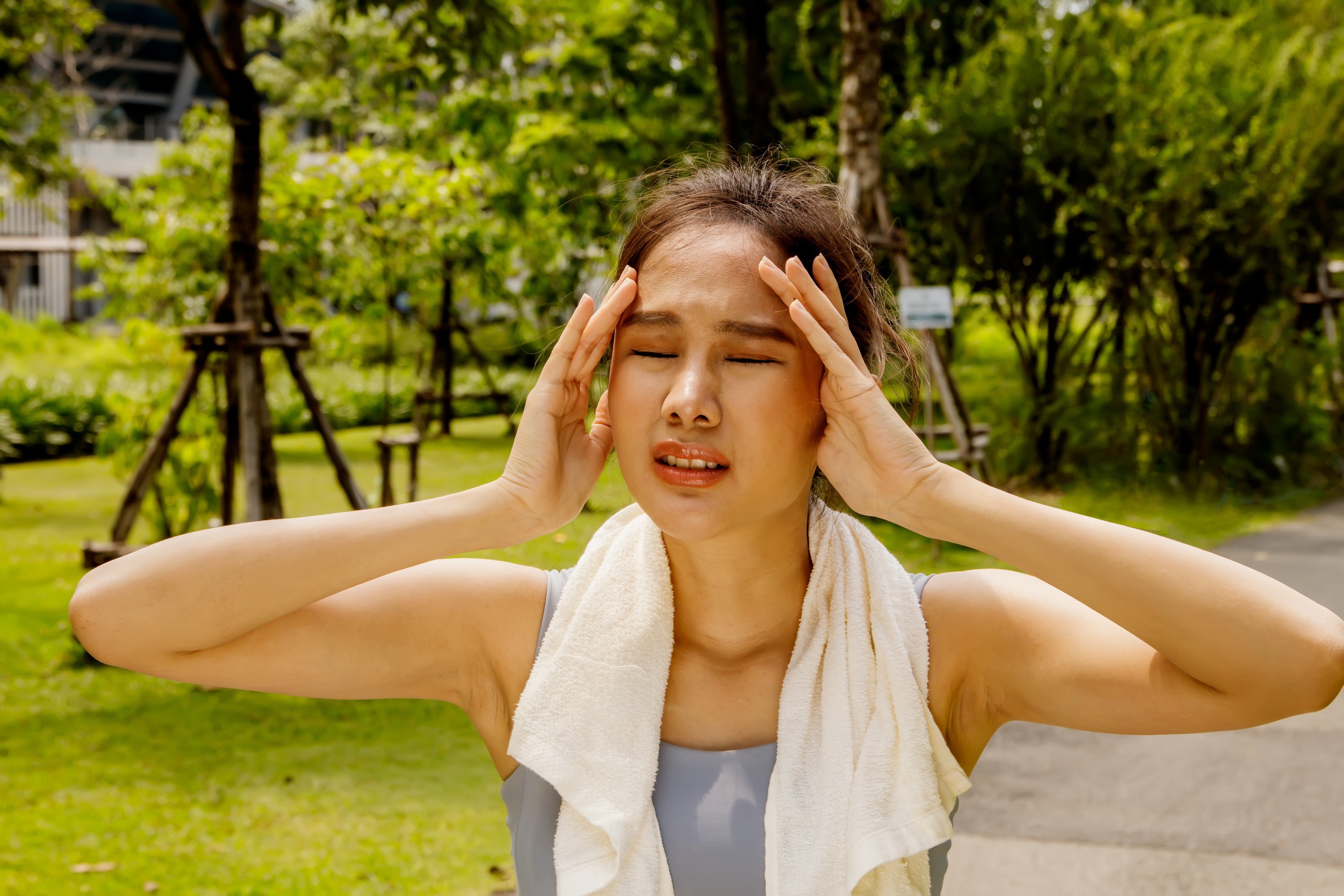 Extreme heat can affect medications, making some less effective and amplifying others’ side effects, and causing dehydration. Experts share tips to stay safe. Photo: Shutterstock  
