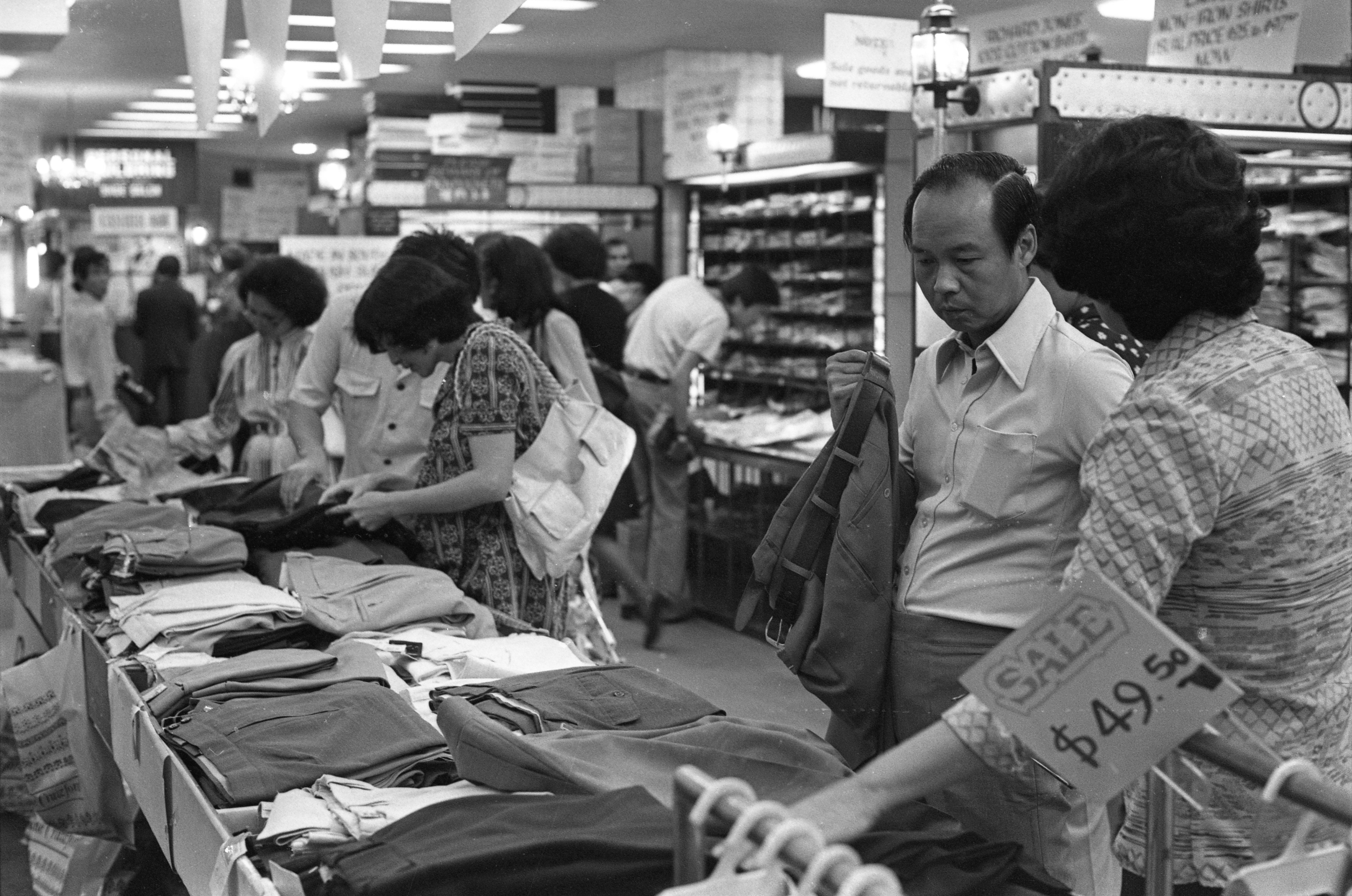 Customers shopping at Lane Crawford’s Des Voeux Road location in 1977. Photo: SCMP Archive