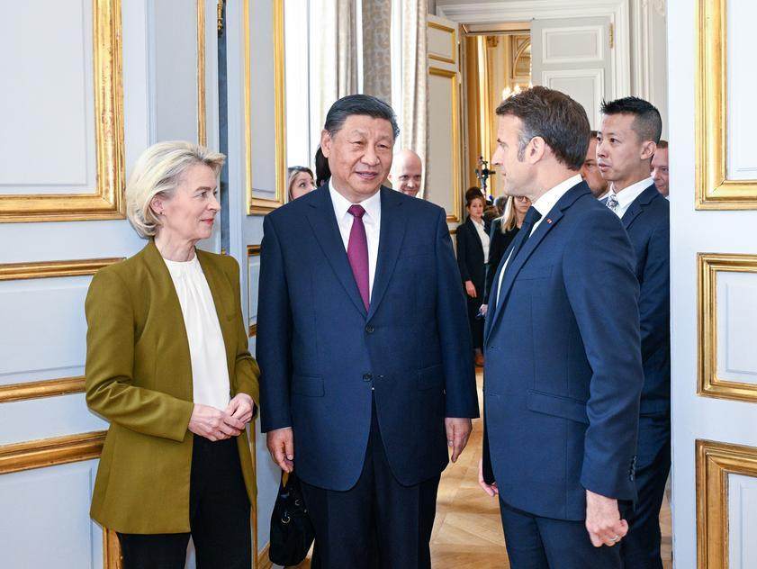 Chinese President Xi Jinping attends a meeting with French President Emmanuel Macron and European Commission President Ursula von der Leyen at the Elysee Palace, in Paris, France, on May 6. Photo: Xinhua