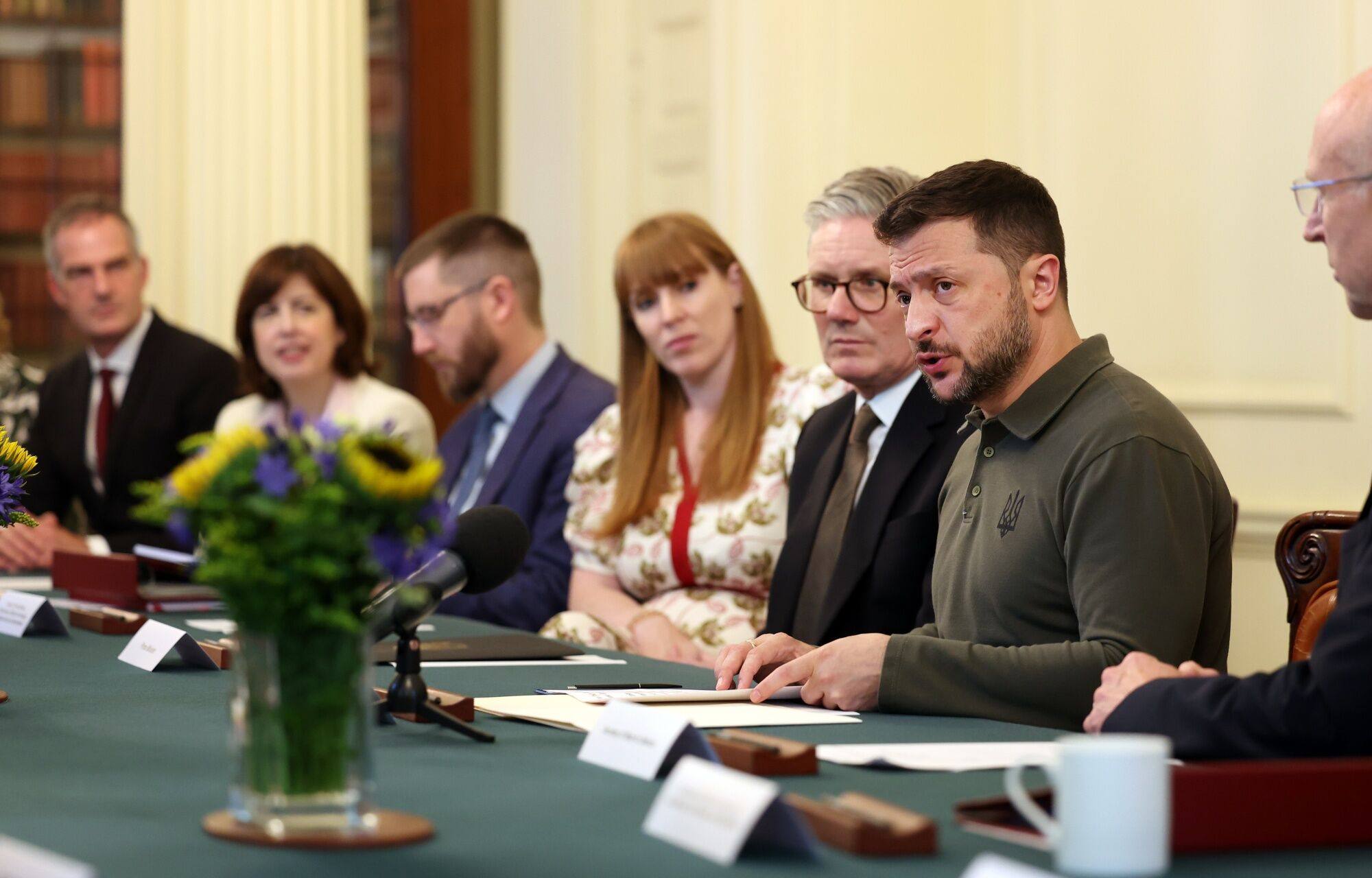 Ukrainian president Volodymyr Zelenskiy attends a cabinet meeting chaired by UK prime minister, Keir Starmer on July 19. Starmer announced a crackdown on Russia’s shadow fleet of oil tankers used to skirt sanctions. Photo: Bloomberg