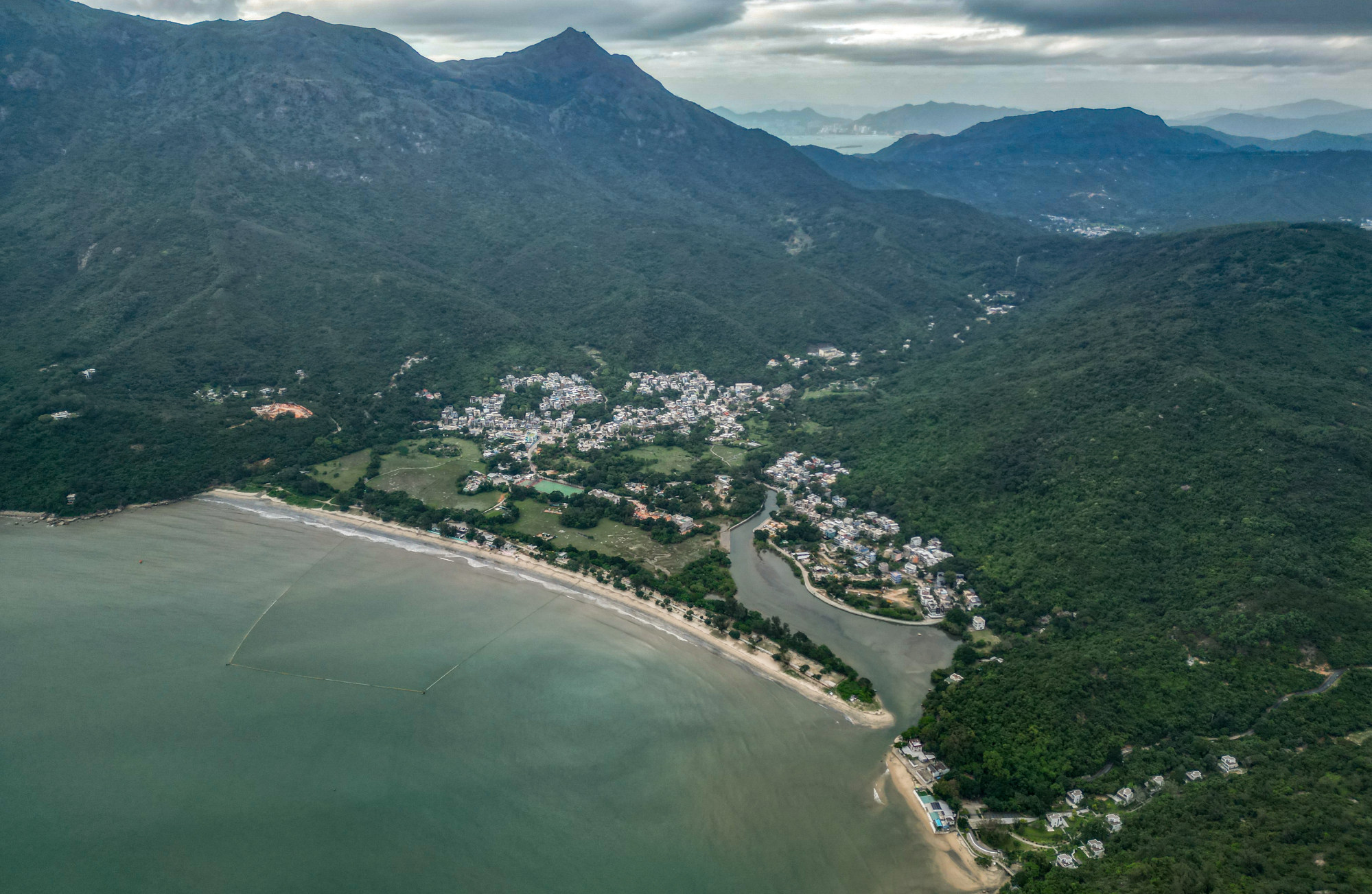 Pui O Beach on South Lantau. The government has said it expects the eco-recreation corridor to bring an extra 4,000 to 6,000 visitors to South Lantau every day during holiday periods. Photo: Eugene Lee