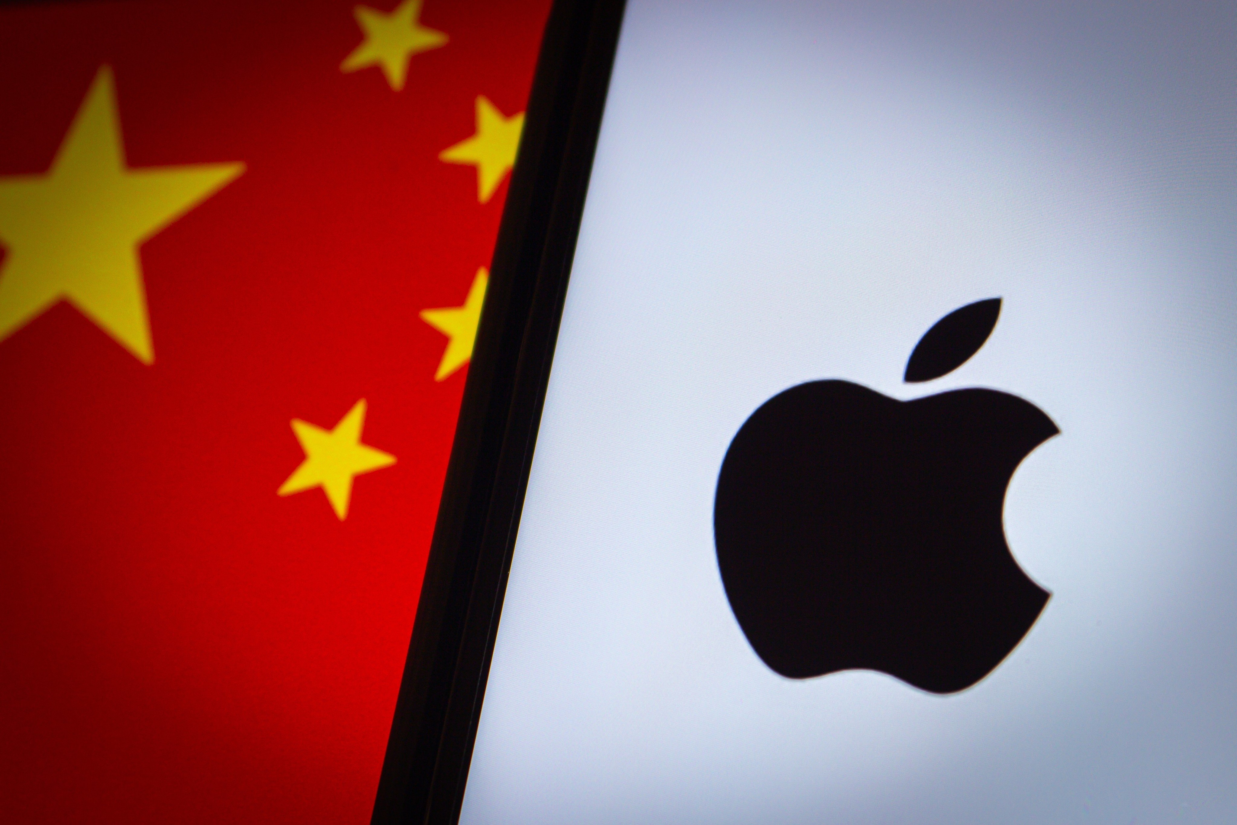 A meeting between an Apple executive and Shenzhen official has underscored China’s important place in the iPhone maker’s supply chain. Photo: Shutterstock
