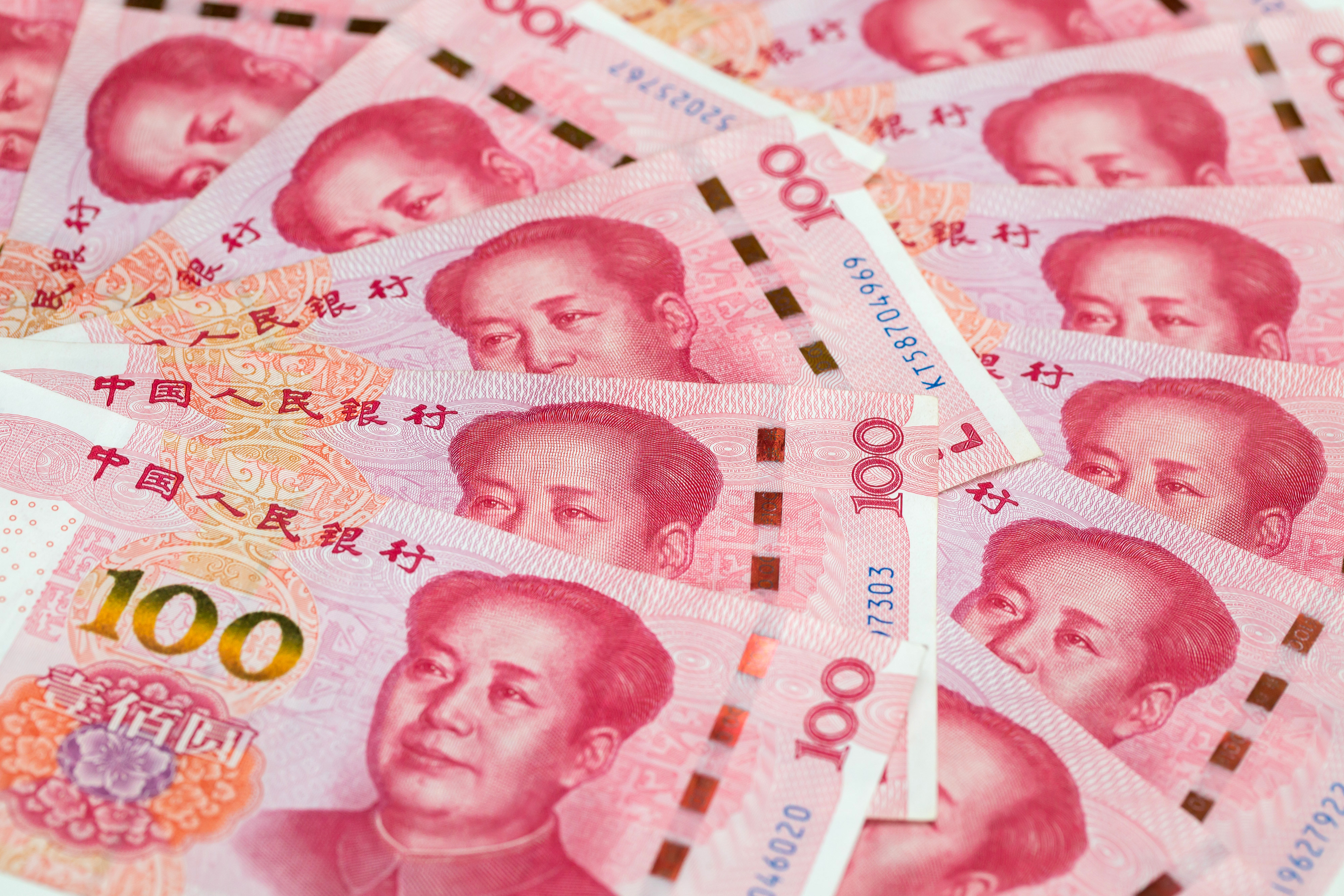 Last year, ‘dim sum’ bonds issued in Hong Kong increased by 65 per cent to 550 billion yuan, according to the monetary authority. Photo: Bloomberg