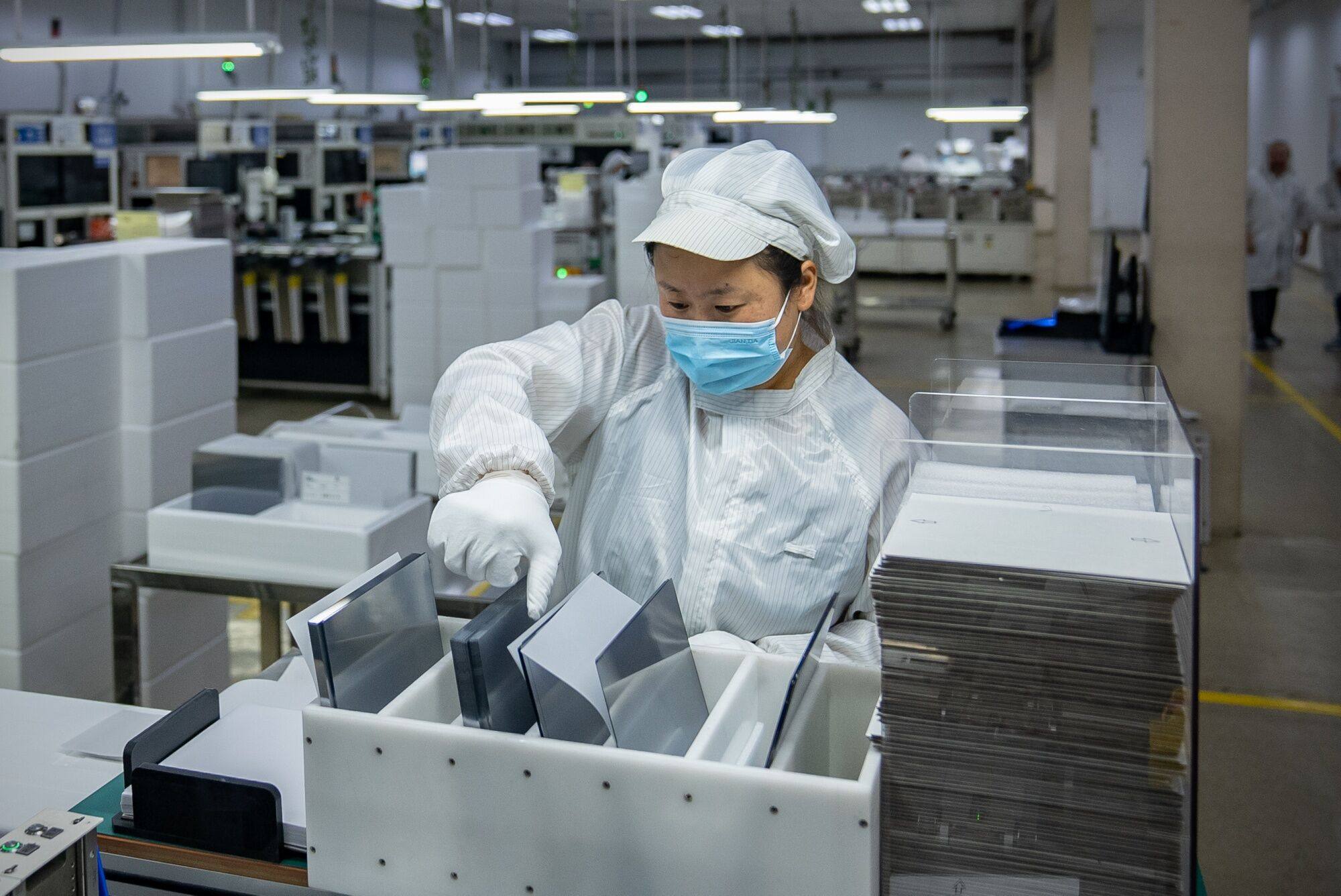 The Ministry of Commerce says China’s FDI landscape has entered a period of “adjustments”, and a bigger percentage is going into advanced manufacturing. Photo: Bloomberg