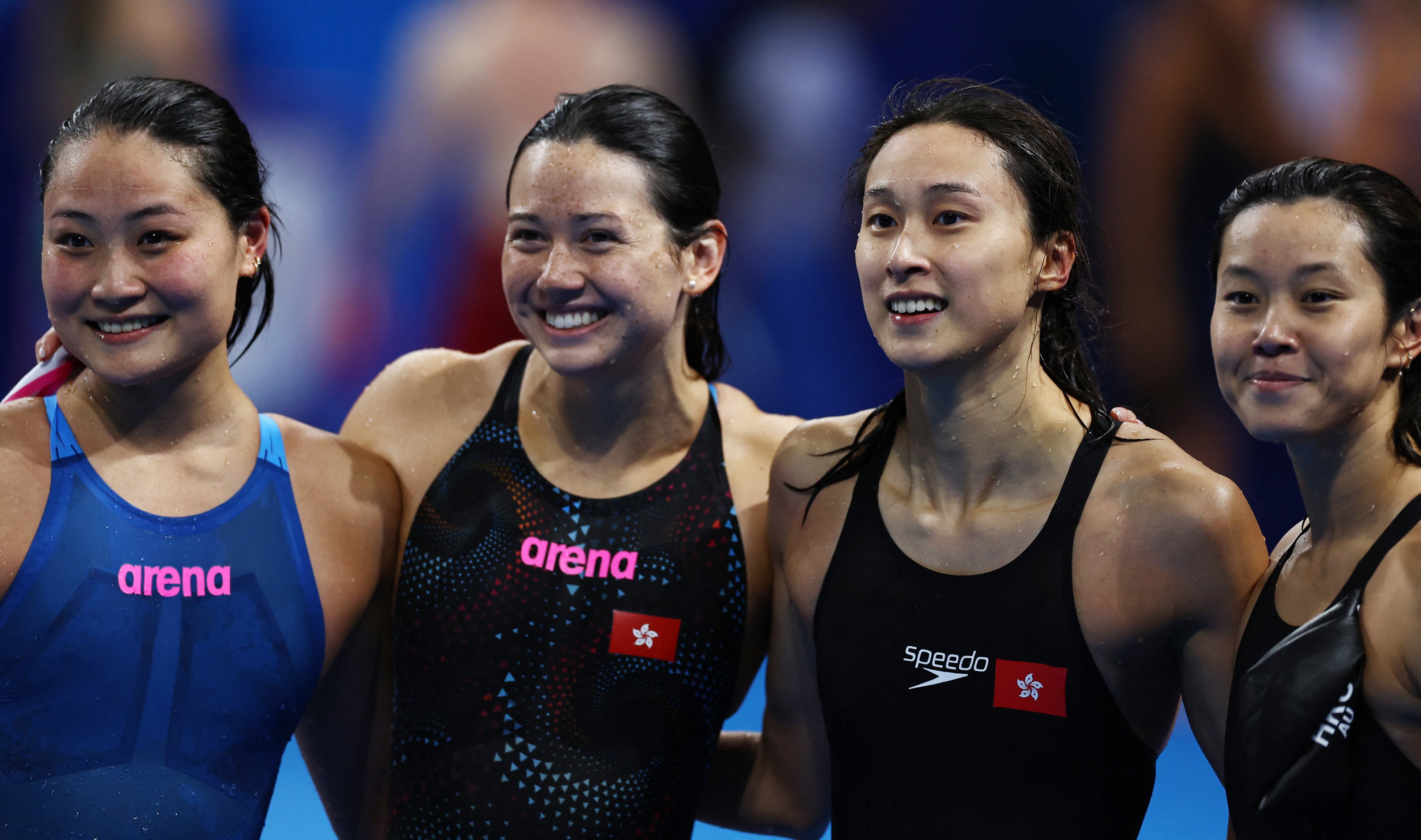 Siobhan Haughey (third from right) praised the longevity of Stephanie Au (far right) in swimming in five Games. Photo: Reuters