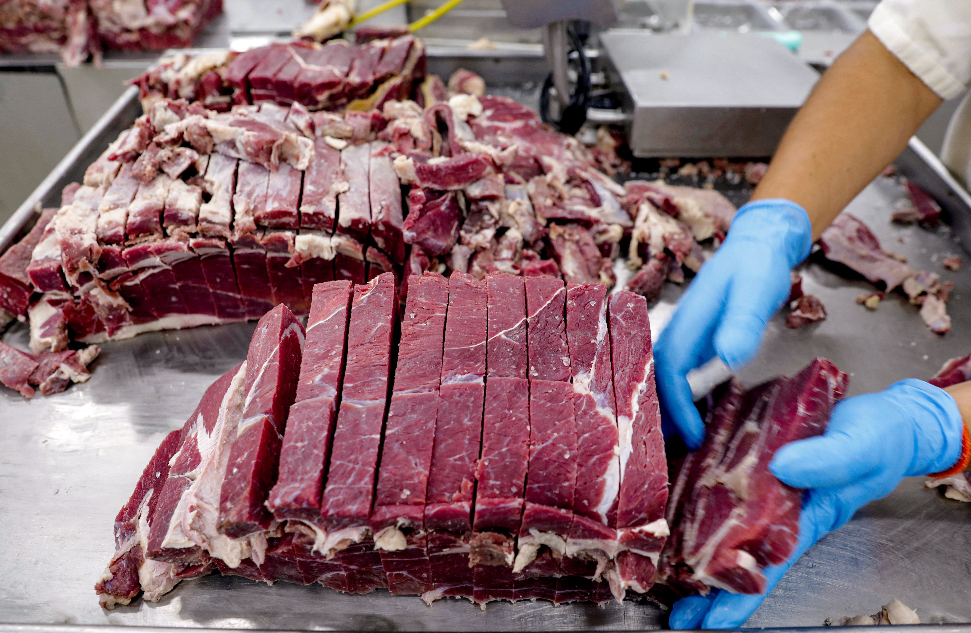 A Boston University Global Development Policy Centre says beef imports from the Latin America-Caribbean region to China have doubled in volume in the past five years. Photo: Reuters